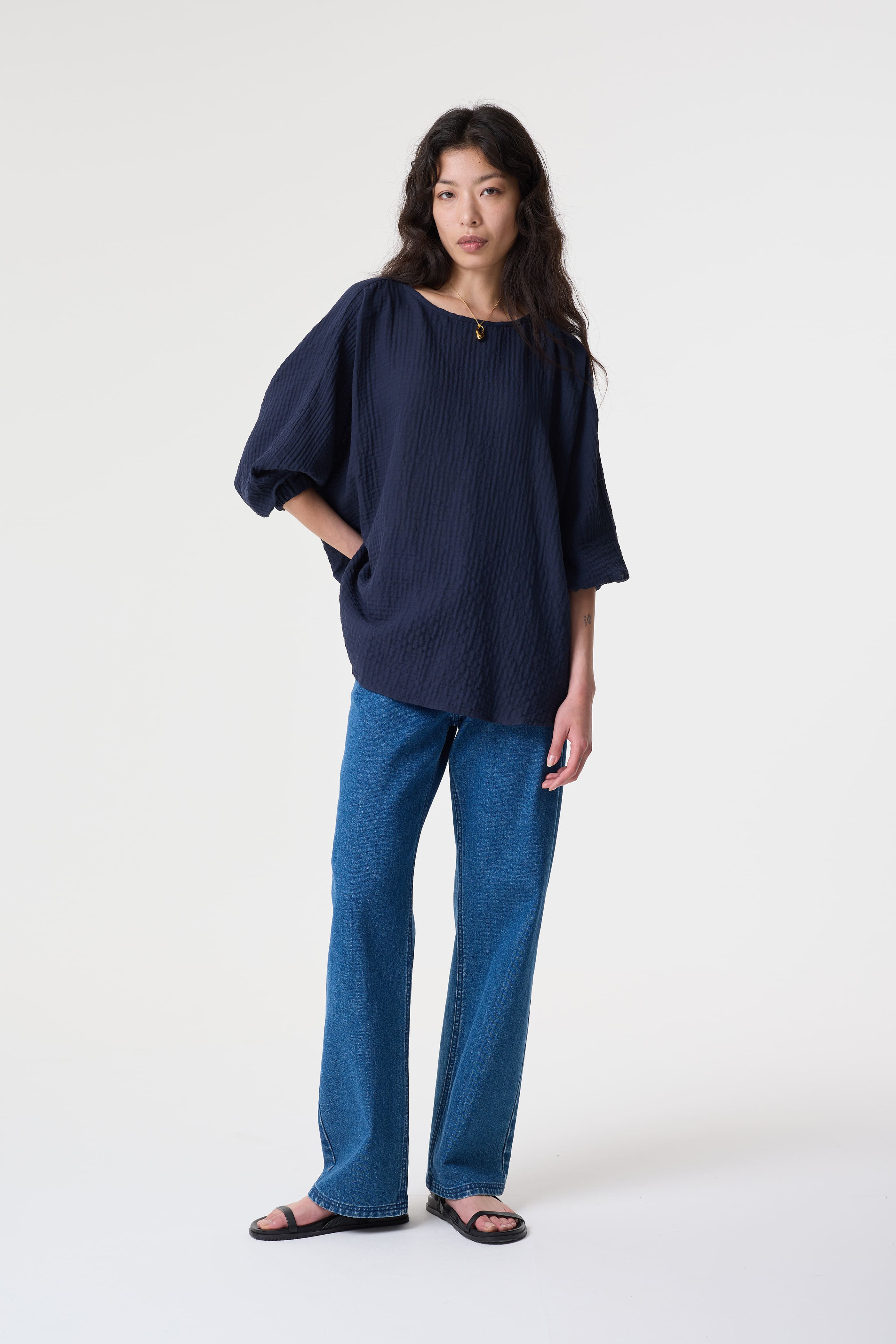 ARABELLA NAVY TOP