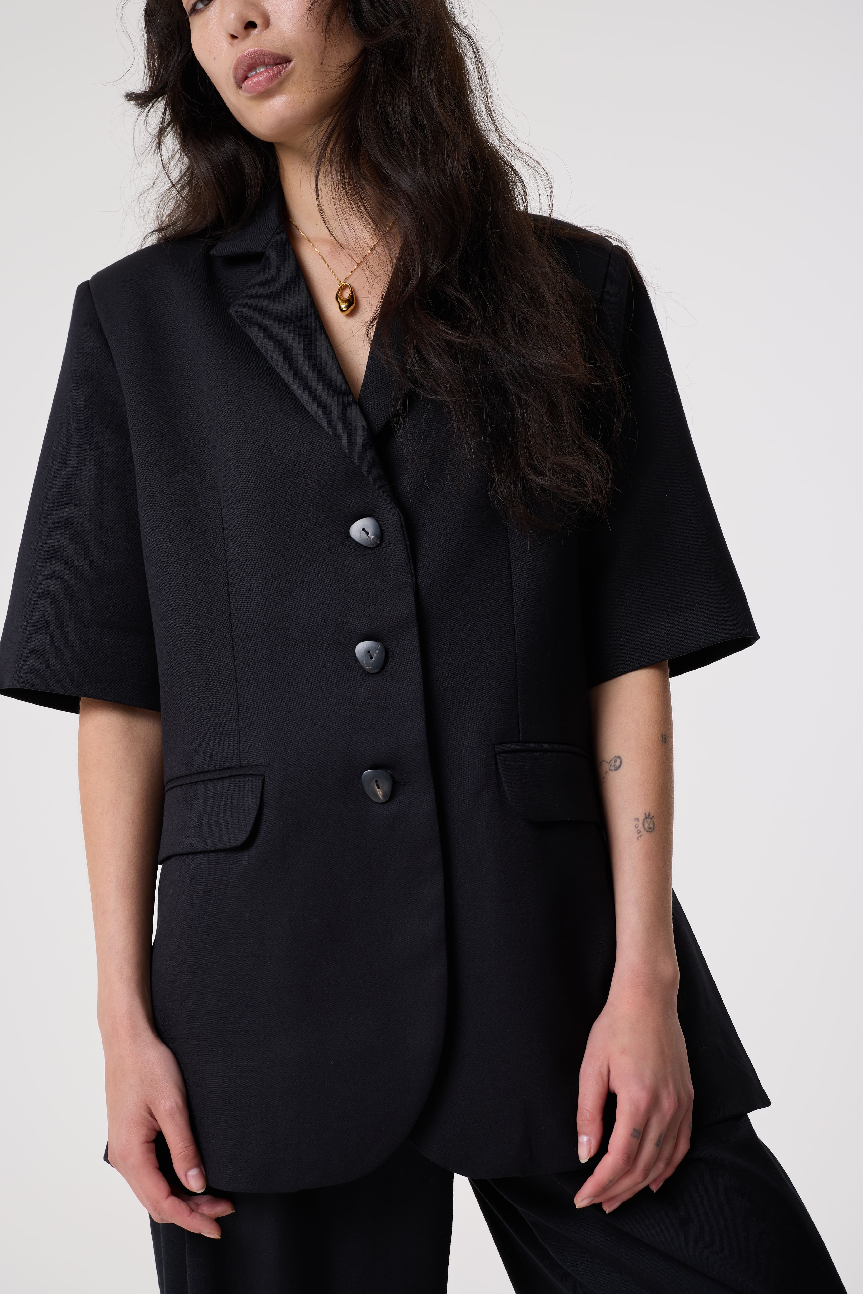 AMELIA BLACK JACKET