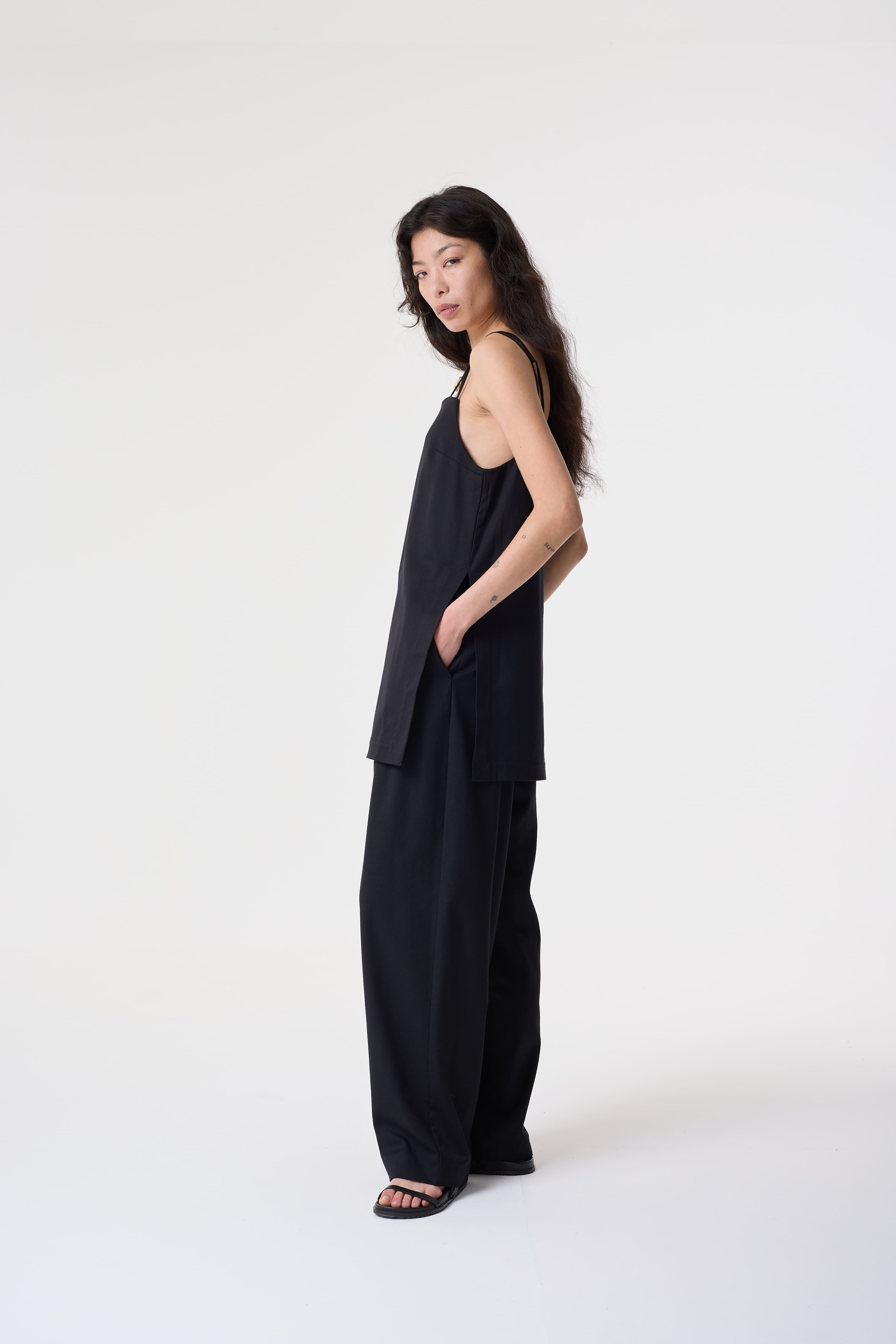 LOWRI BLACK TOP