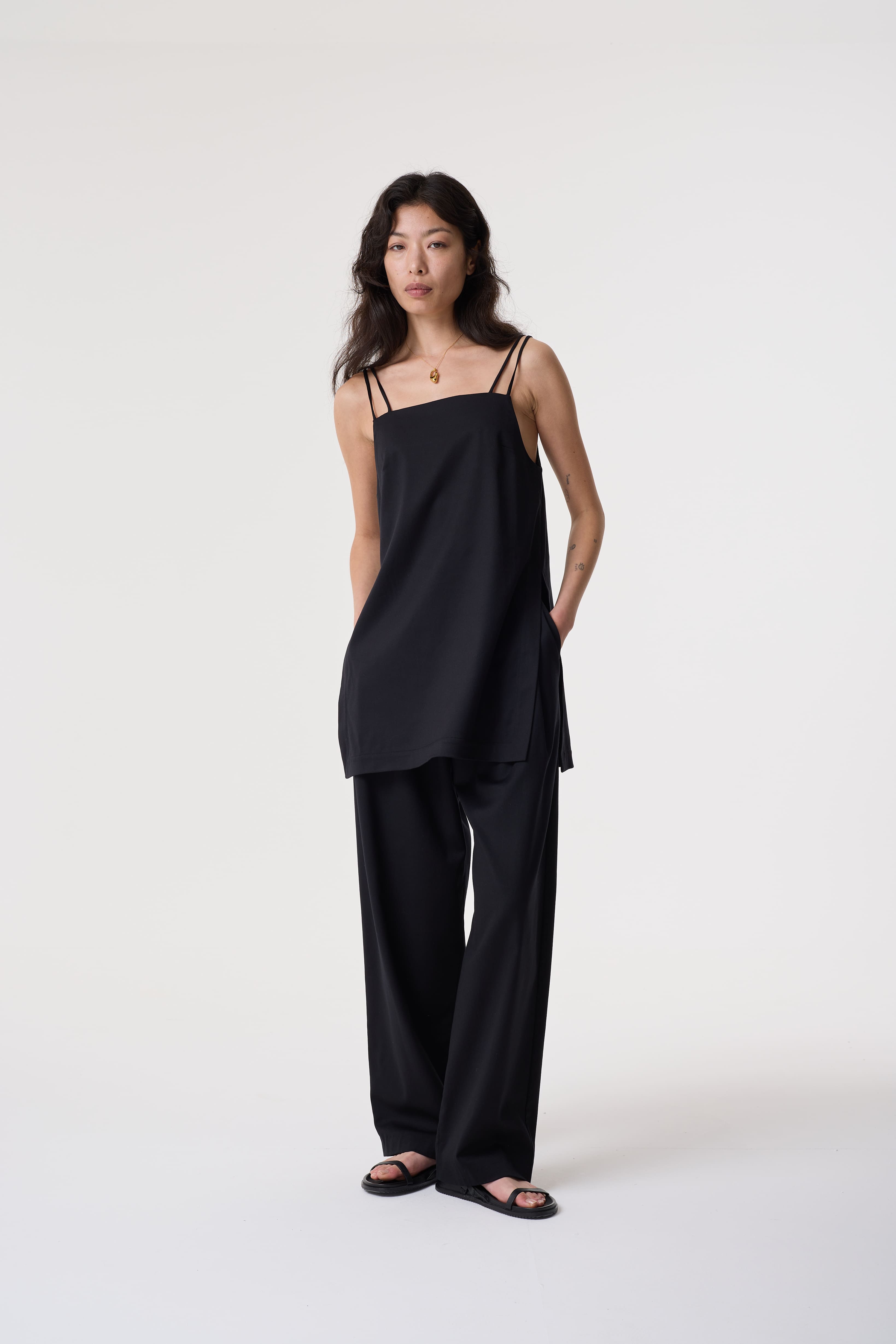 LOWRI BLACK TOP