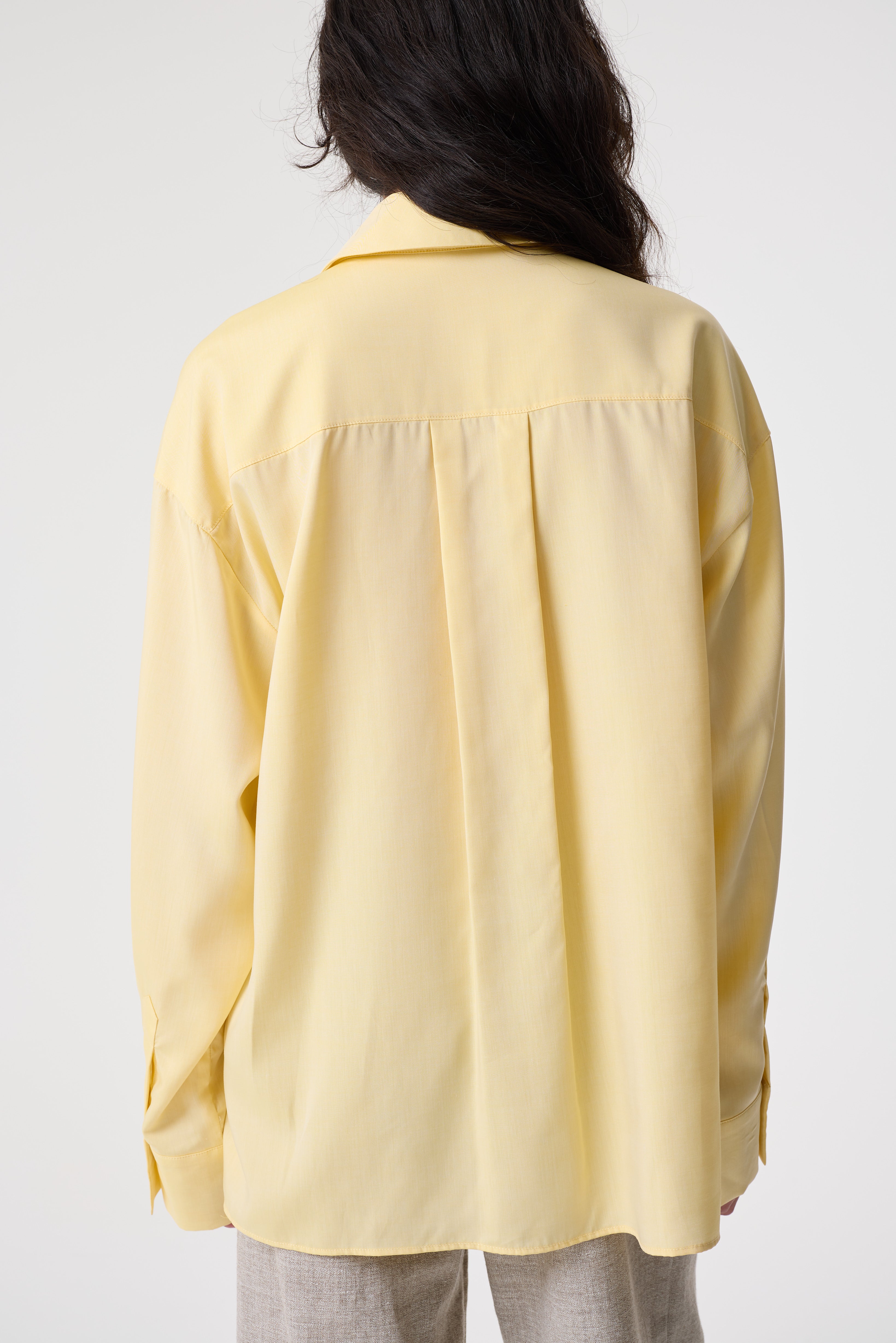 ROBYN BUTTER YELLOW SHIRT