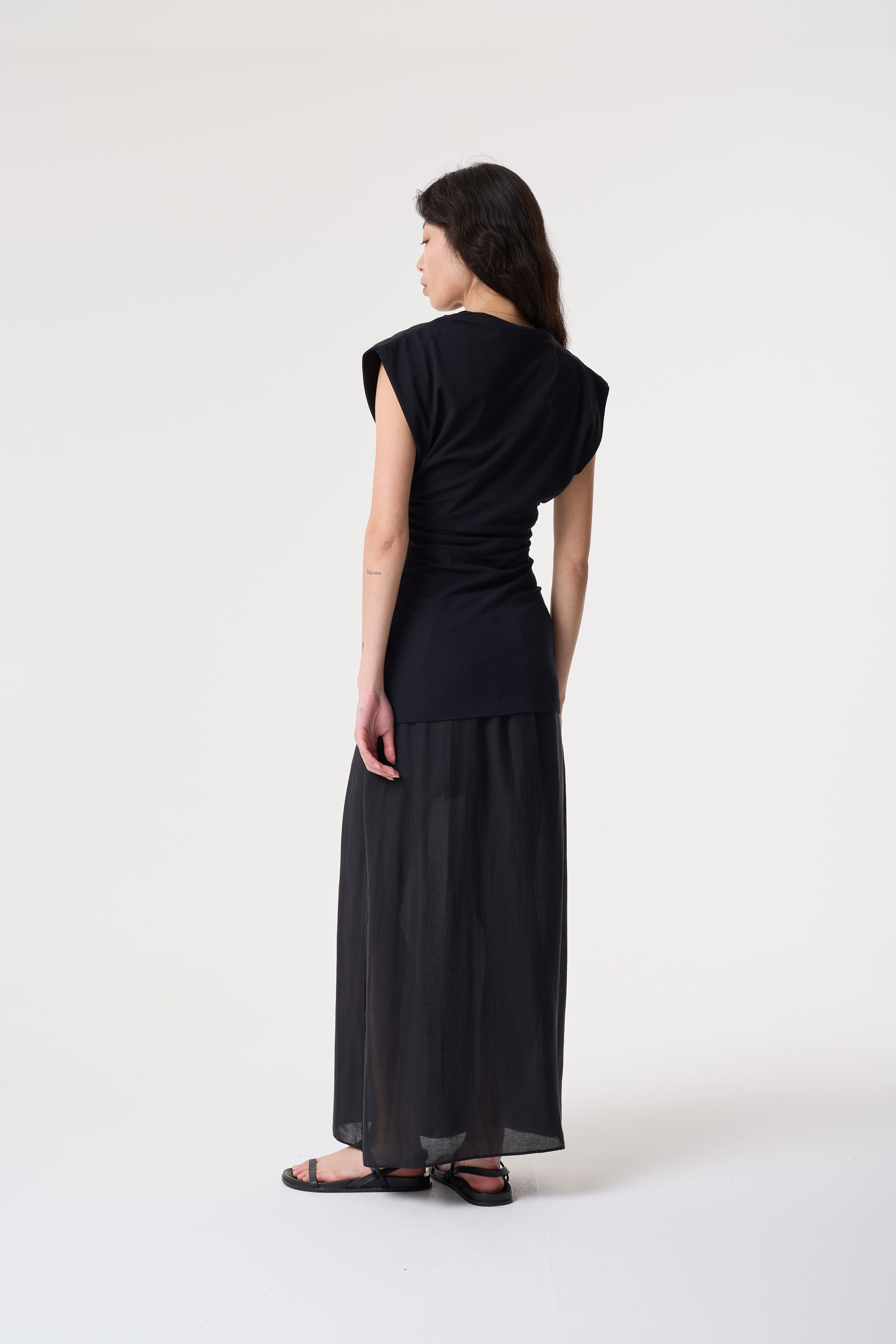 ISLA BLACK TOP