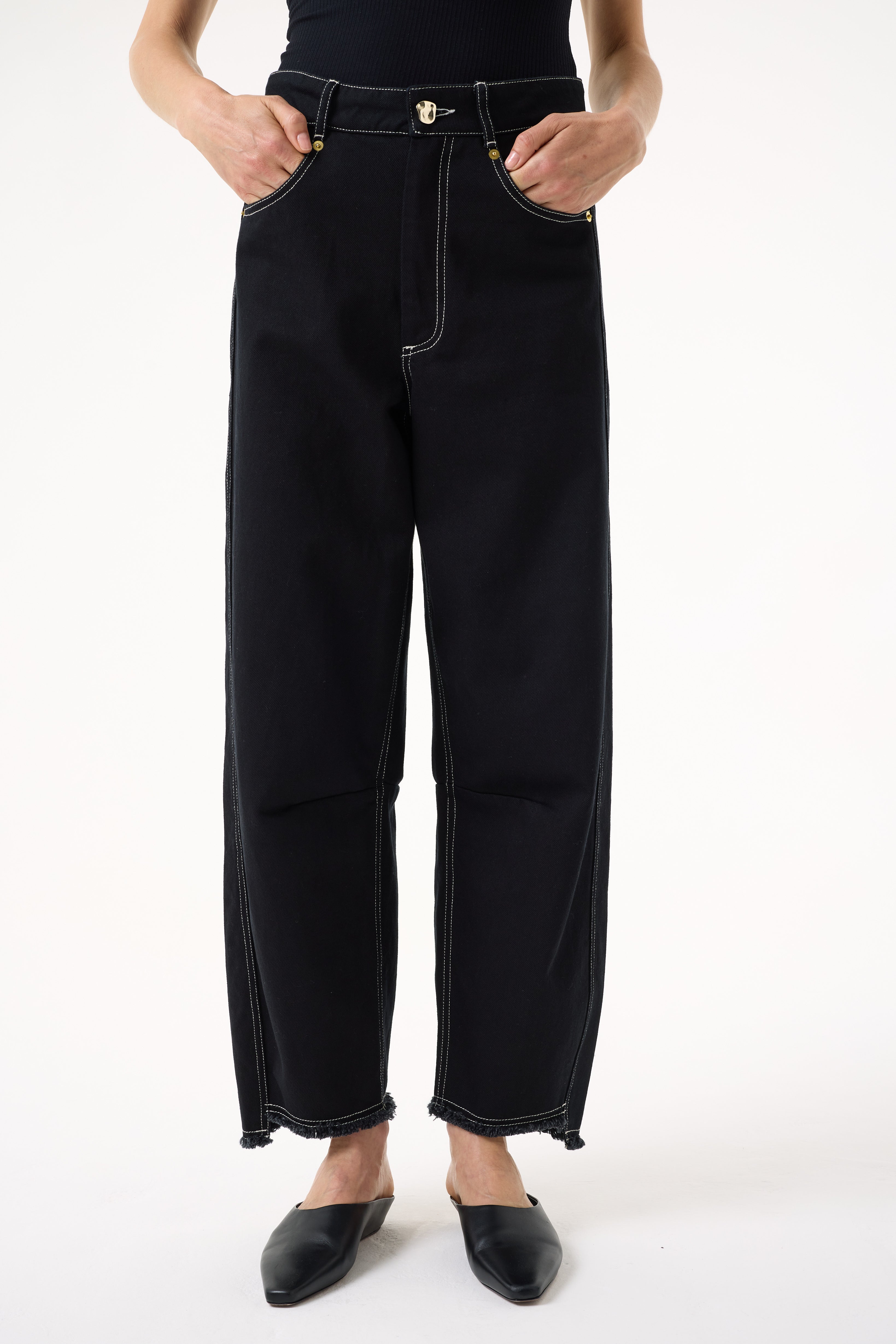 BLAKE BLACK BARREL JEANS