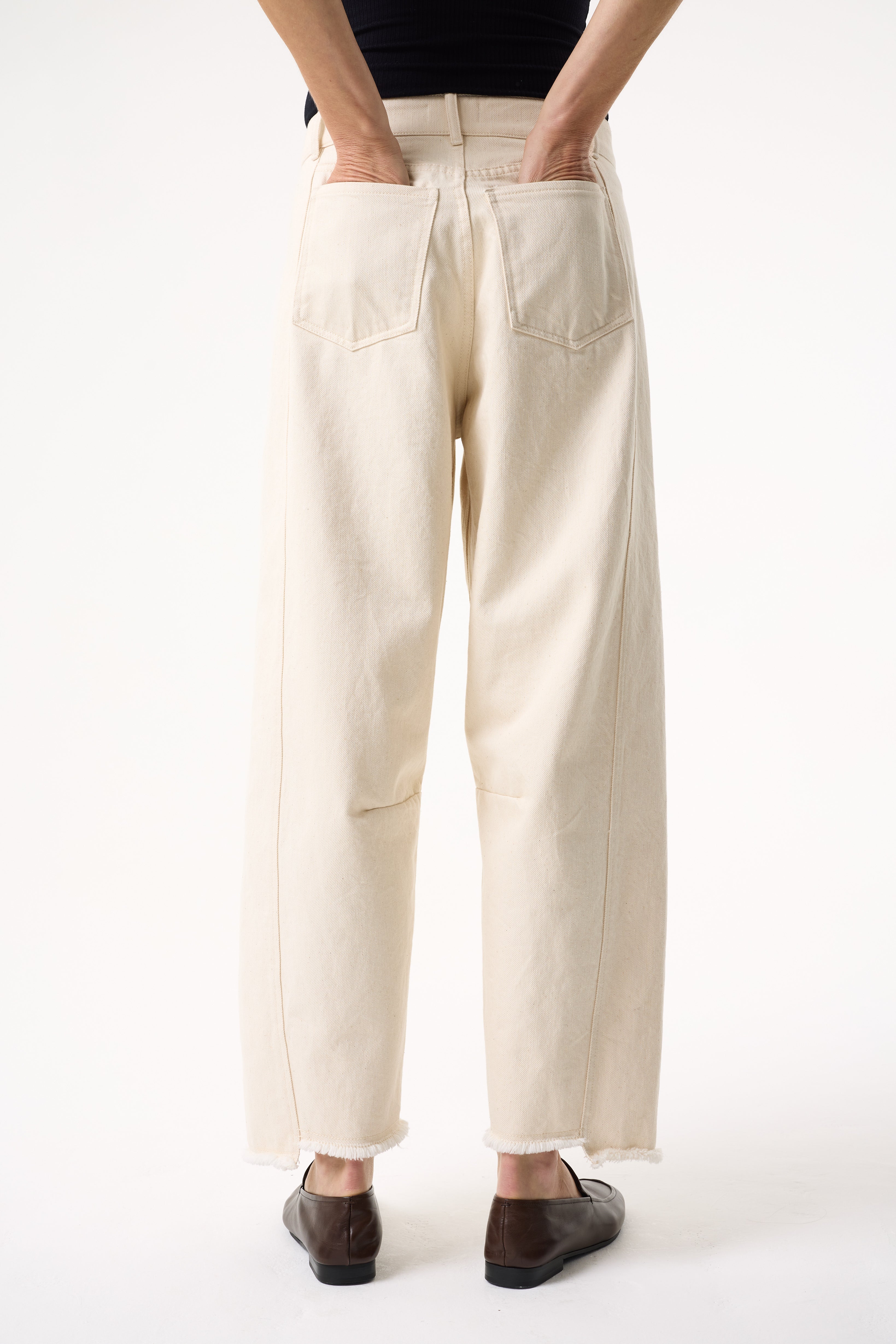 BLAKE ECRU BARREL JEANS