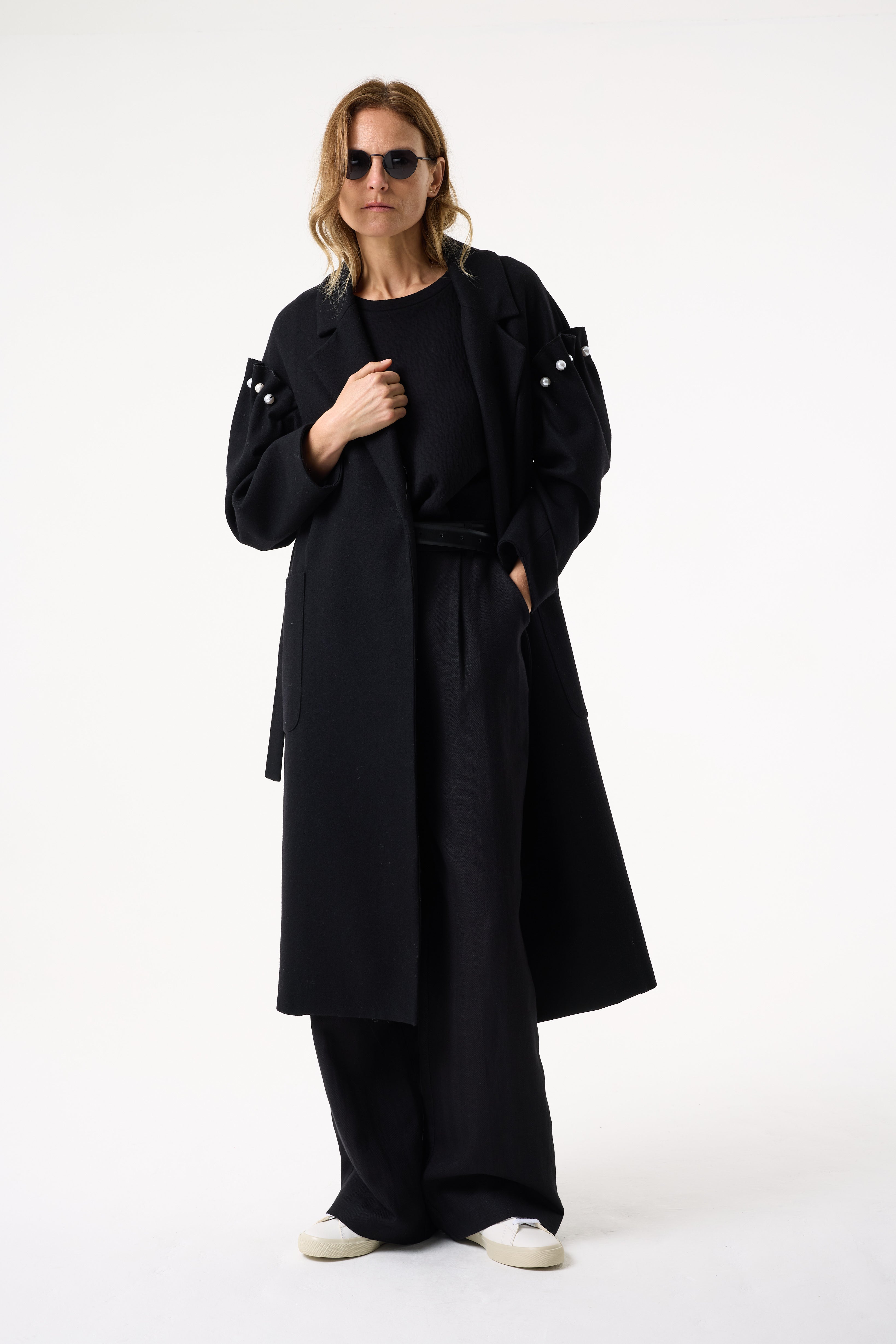 WREN BLACK COAT