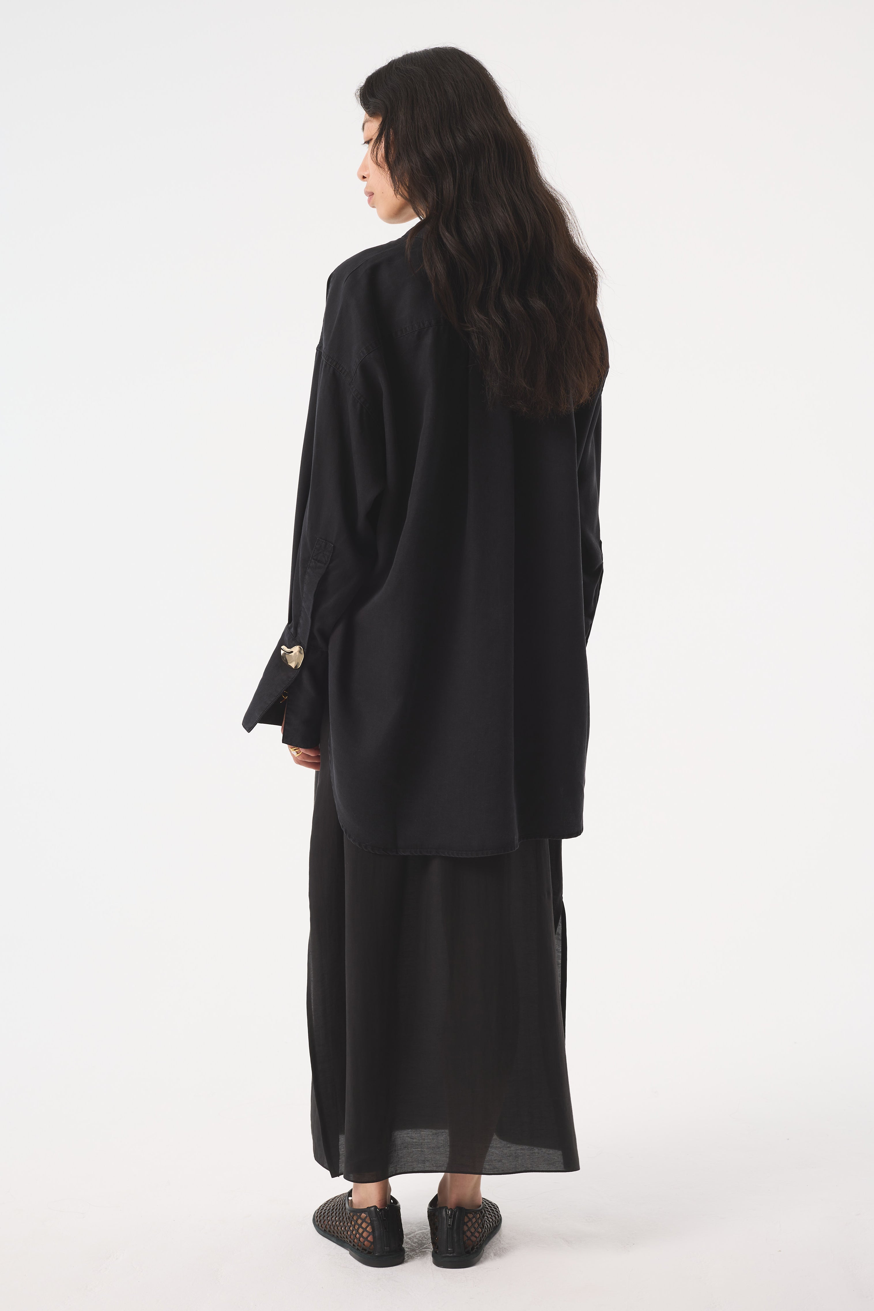 FENELLA WASHED BLACK SHIRT