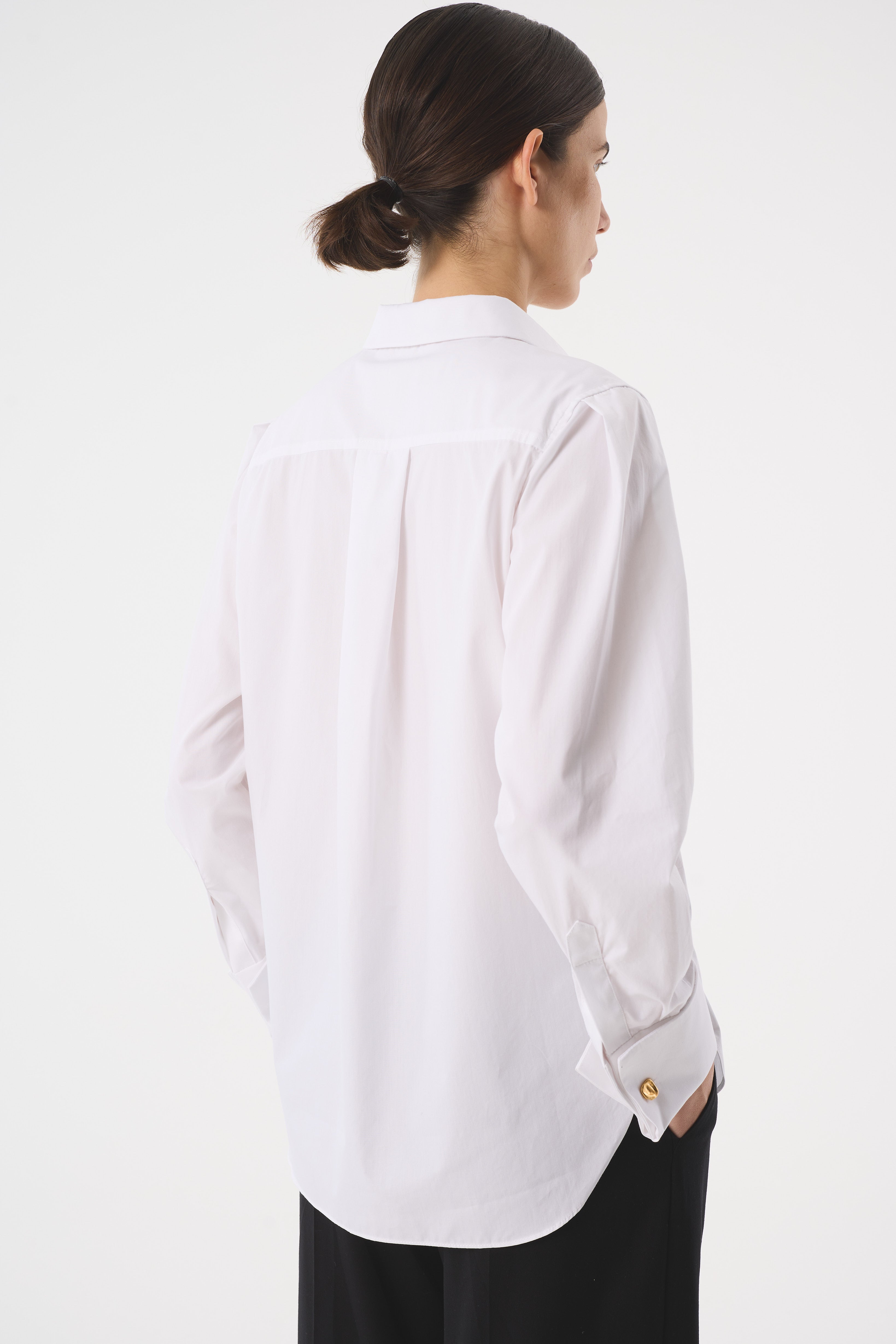 AMY POWNEY X MONICA VINADER SHIRT AND PEARL CUFFLINK SET