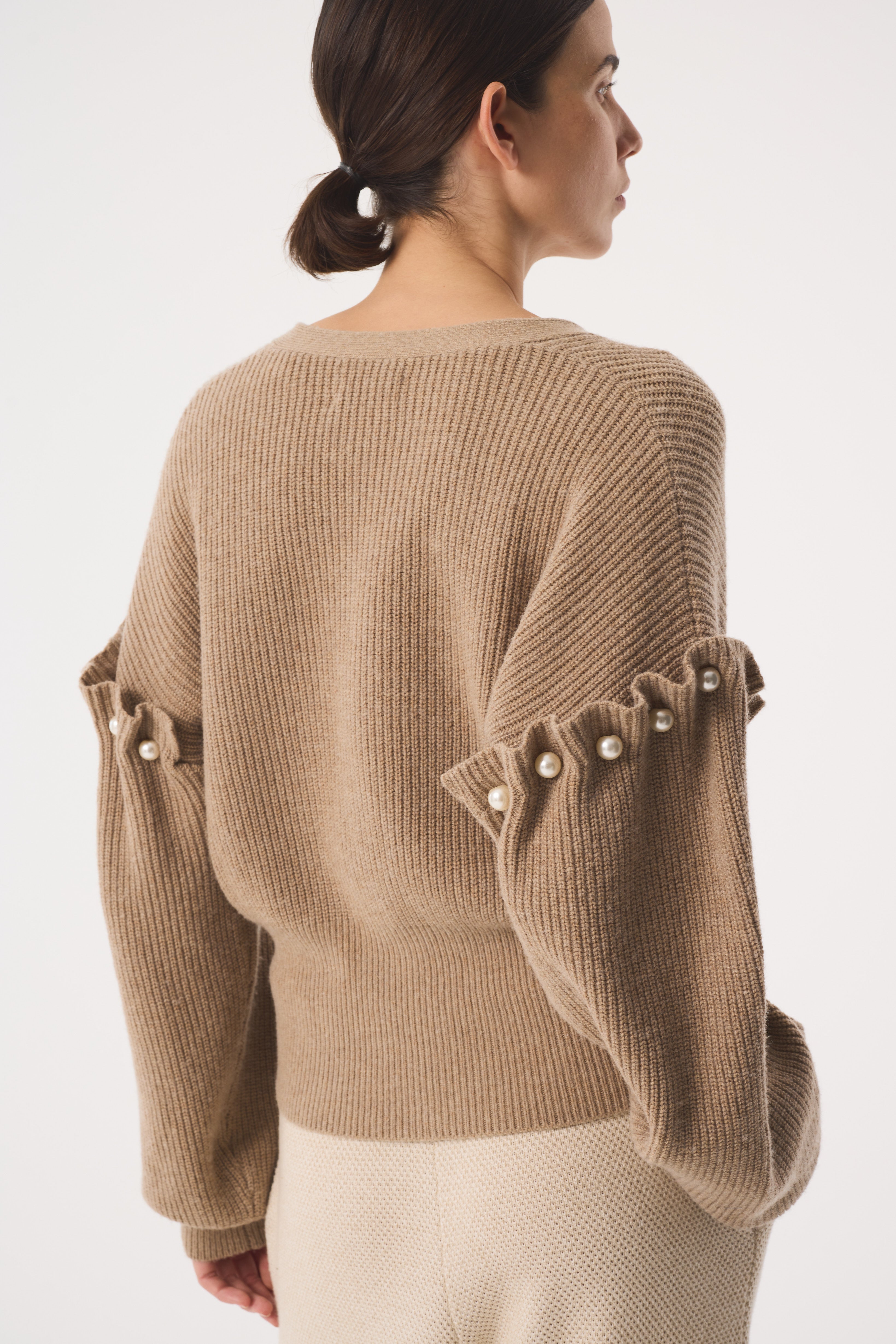 ZELIA OATMEAL CARDIGAN