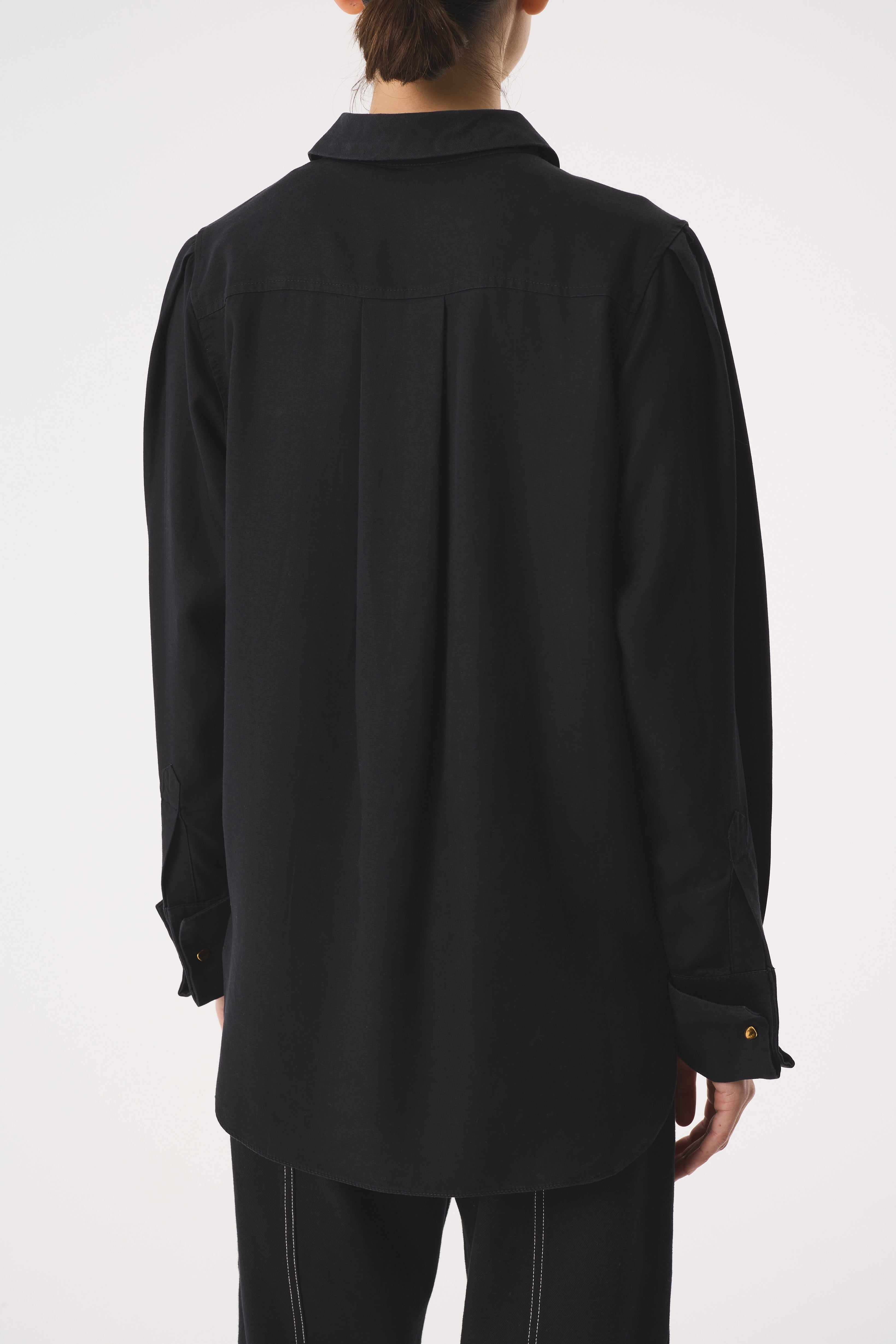 AMY POWNEY X MONICA VINADER SHIRT AND PEARL CUFFLINK SET