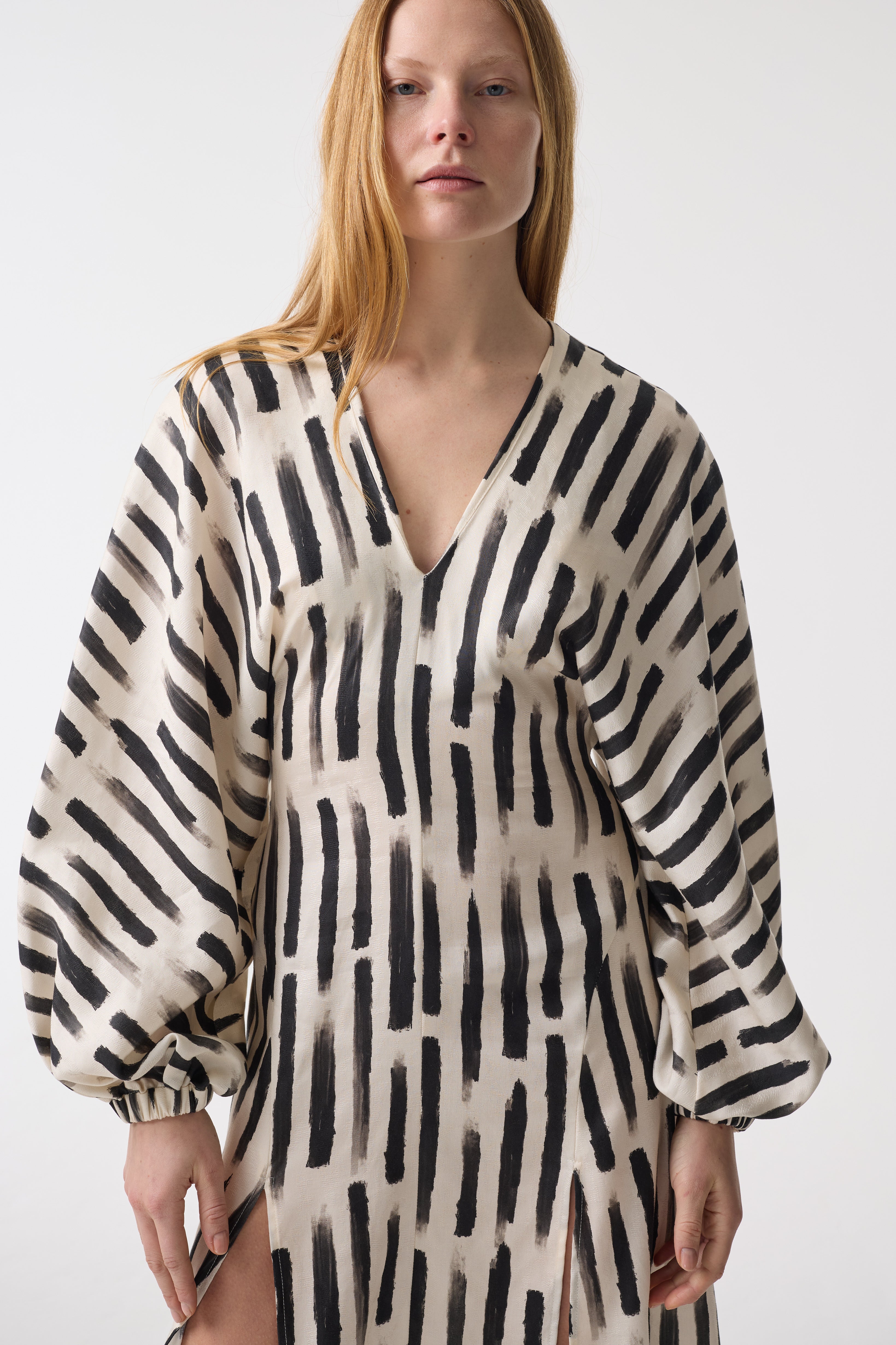 EVIE BRUSH STROKE PRINT DRESS