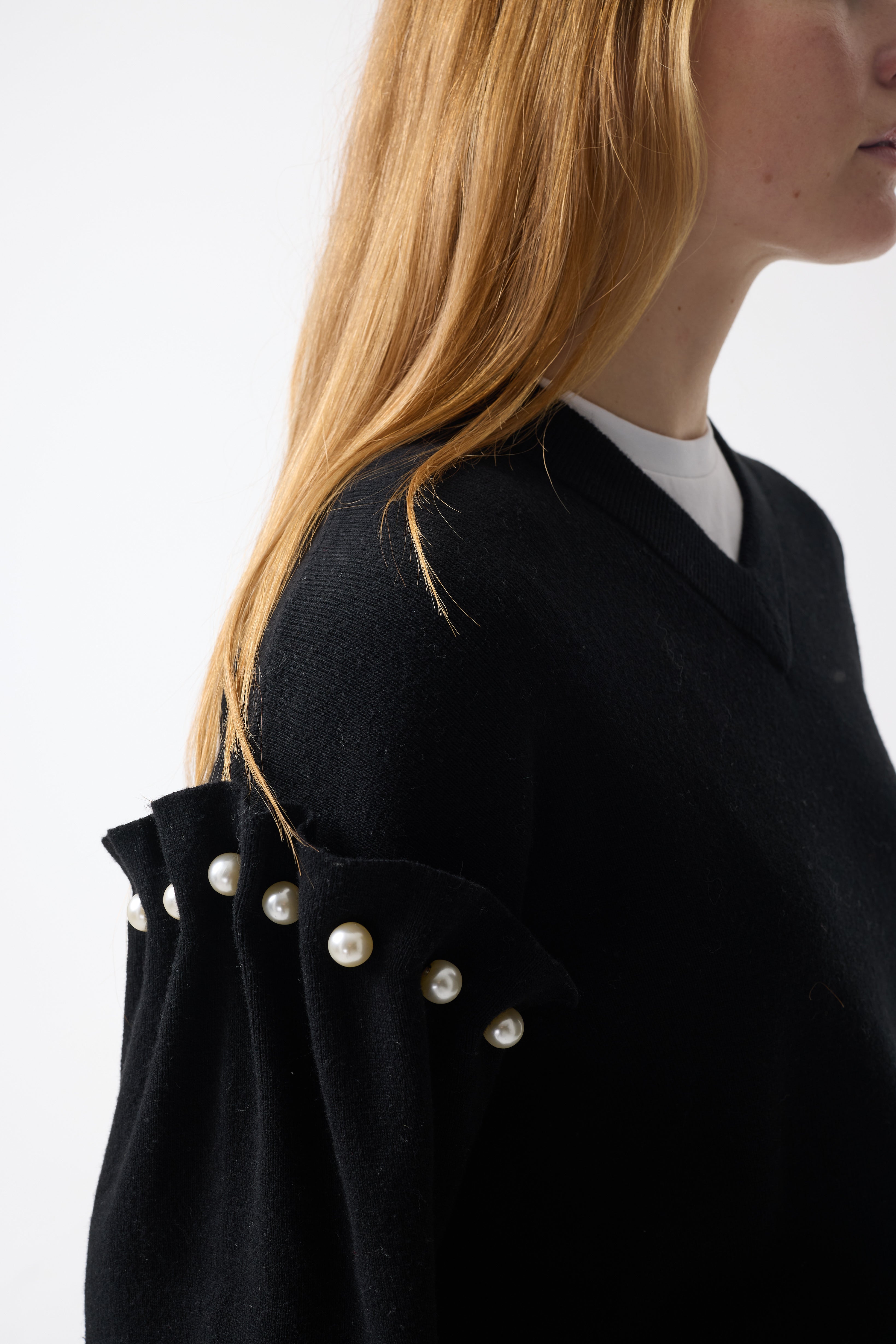 TALLIE BLACK JUMPER