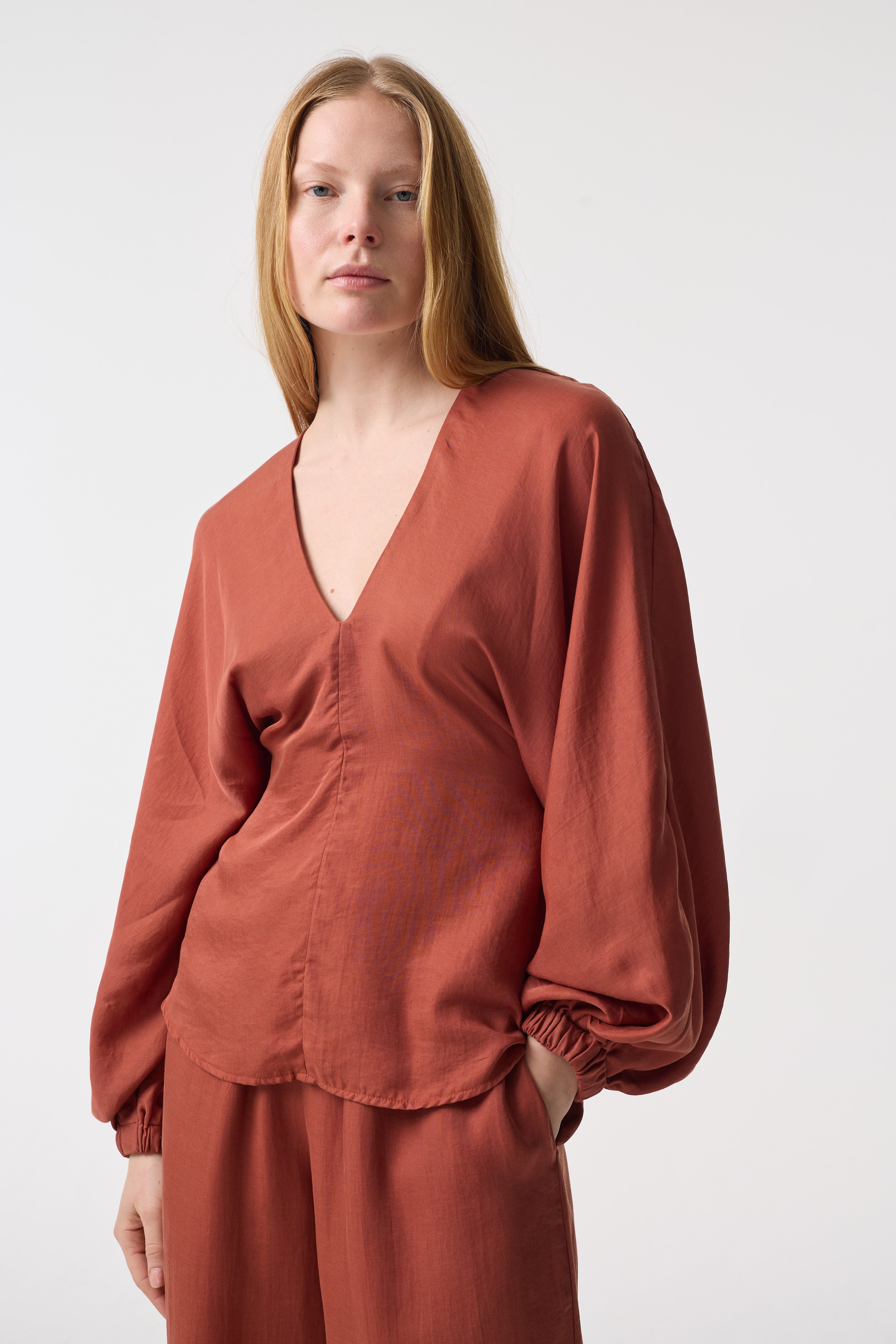 IRIS TERRACOTTA TOP