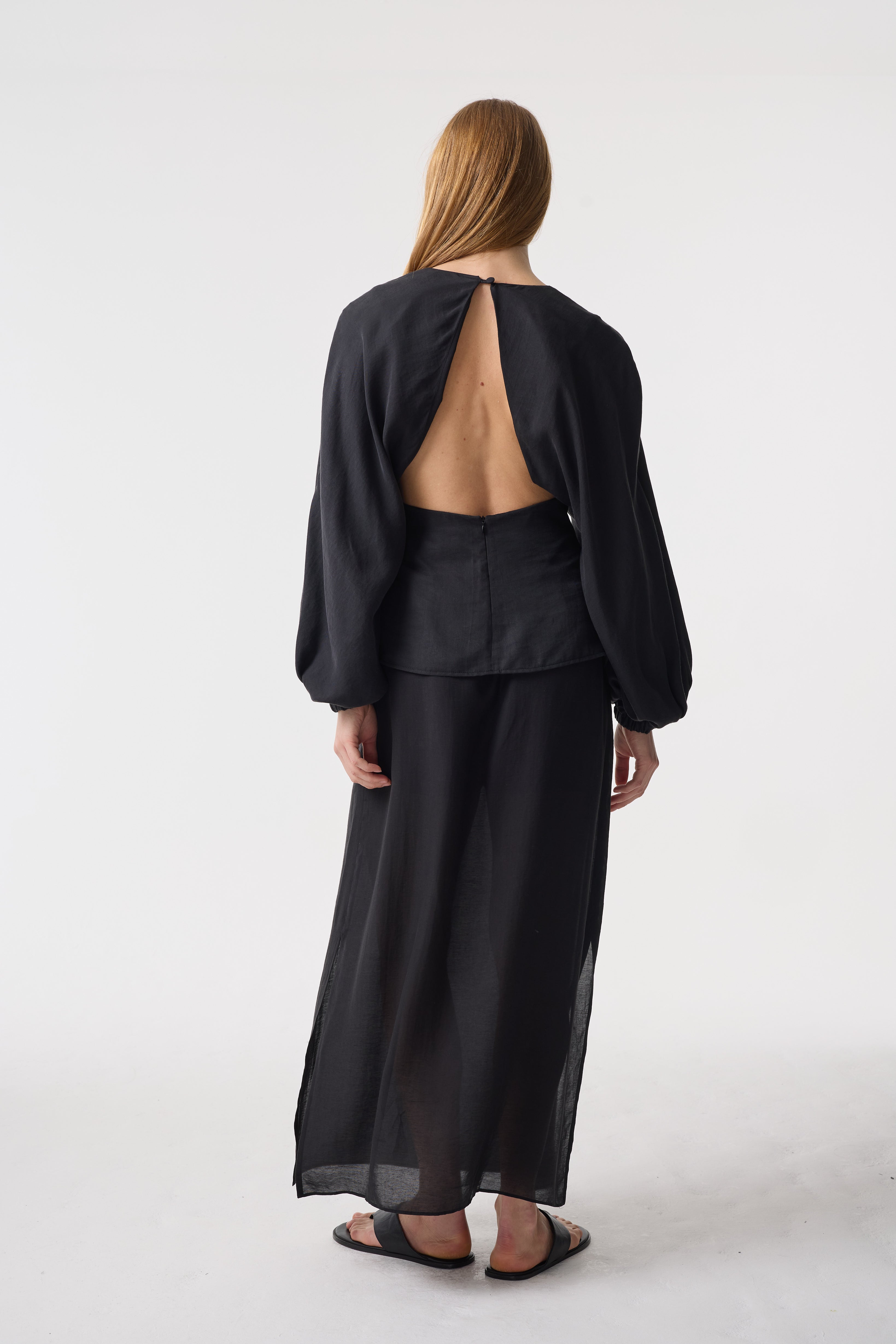 IRIS BLACK TOP