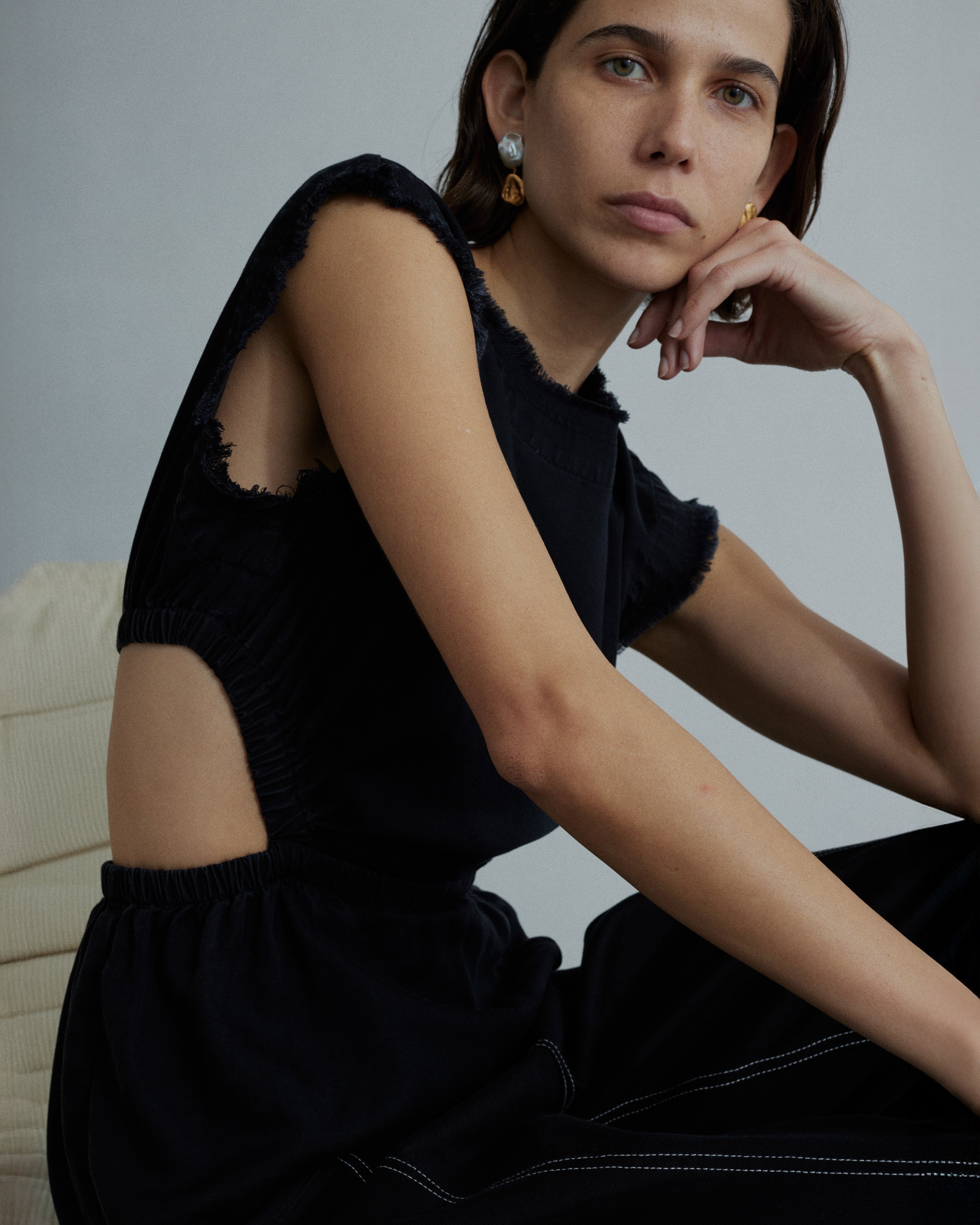 MILA WASHED BLACK TOP