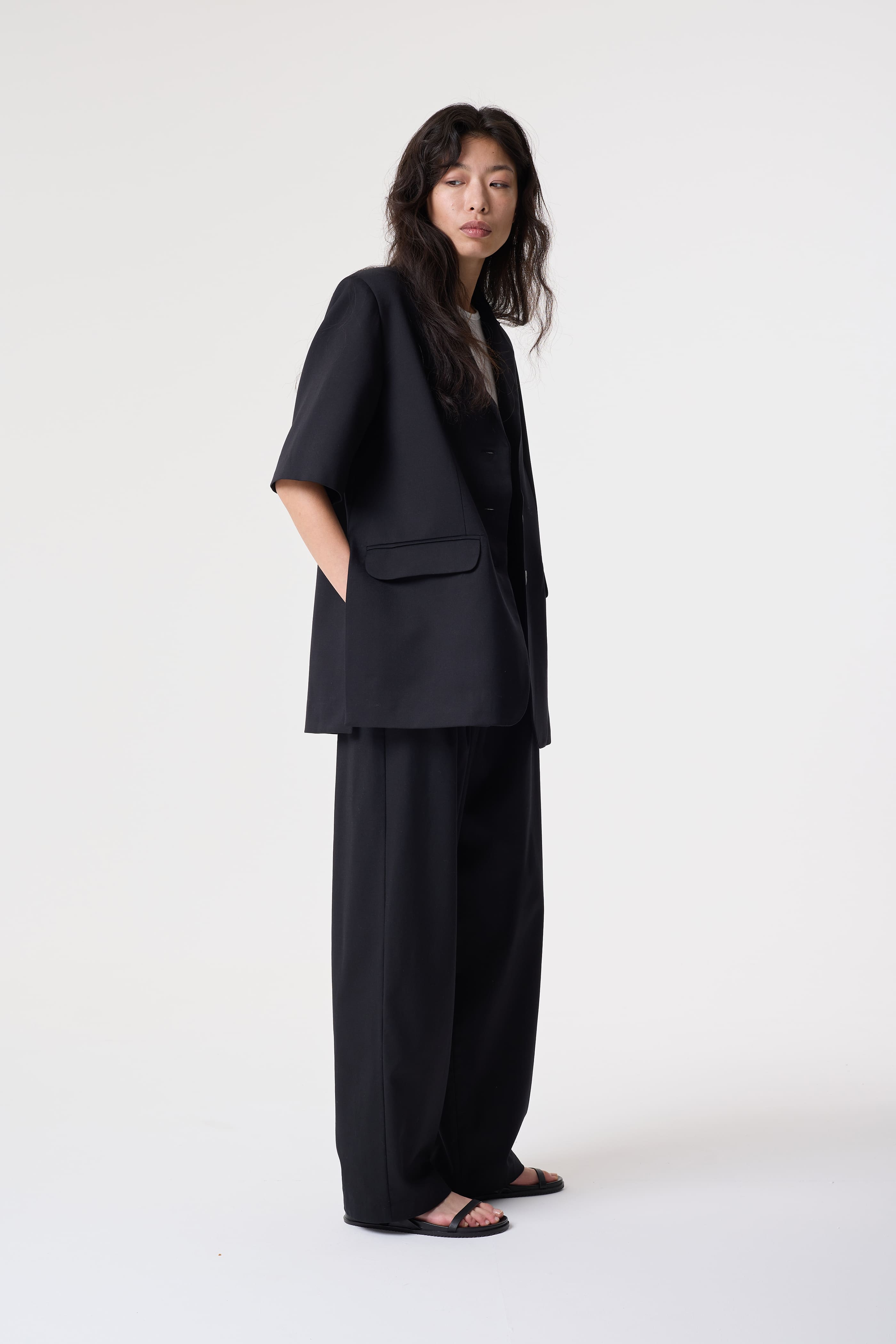 AMELIA BLACK JACKET