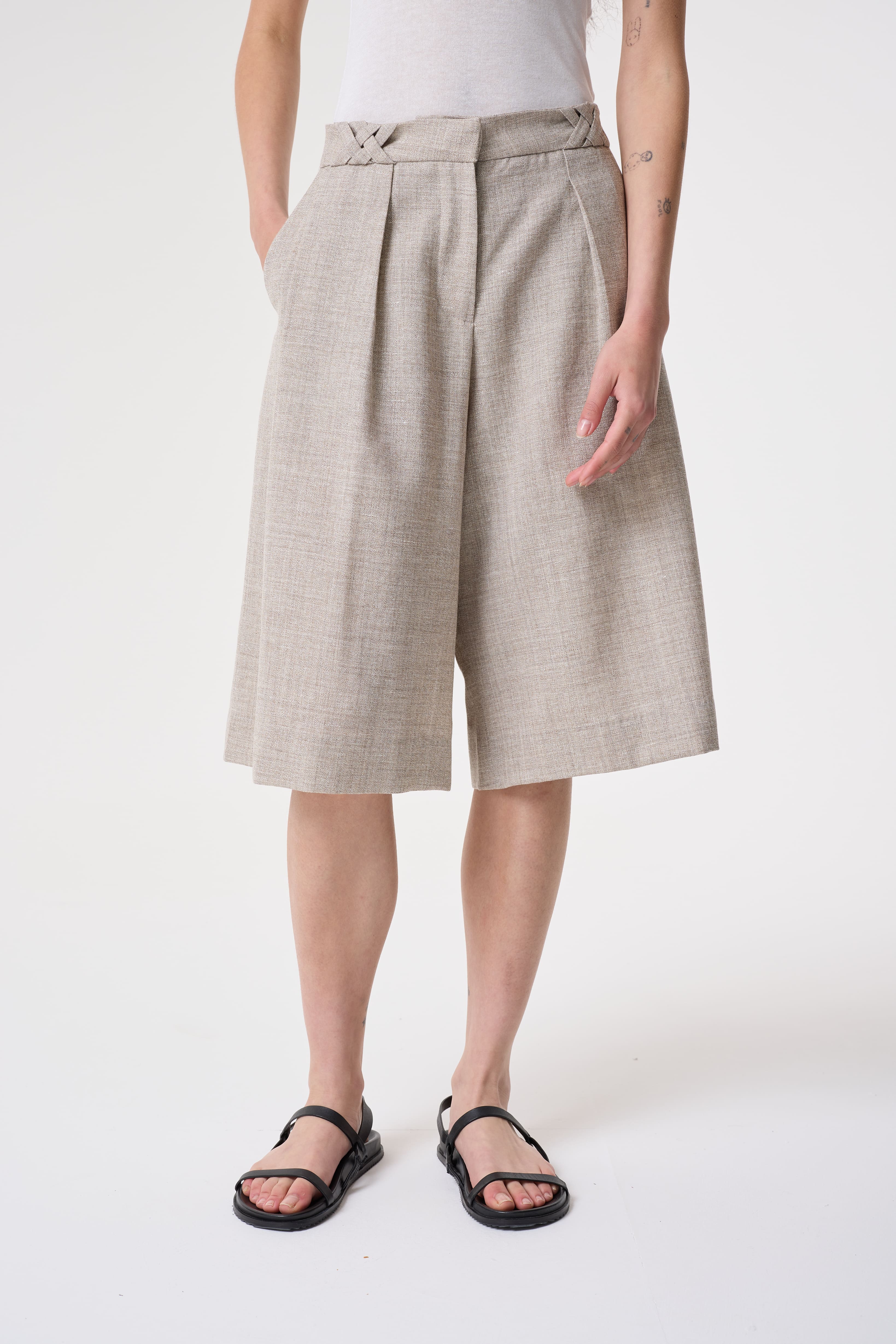 ARIA GREY UNDYED SHORTS