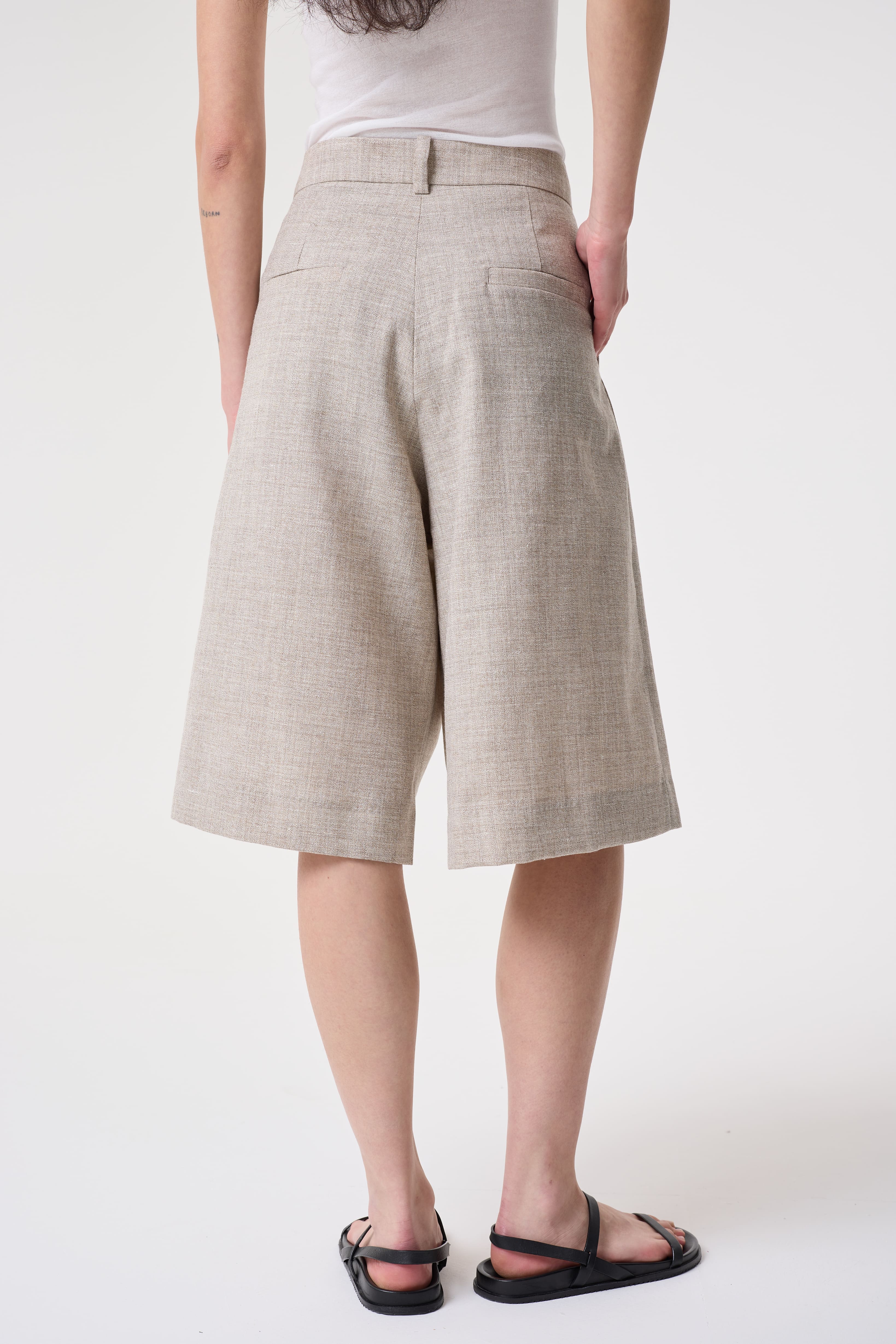 ARIA GREY UNDYED SHORTS