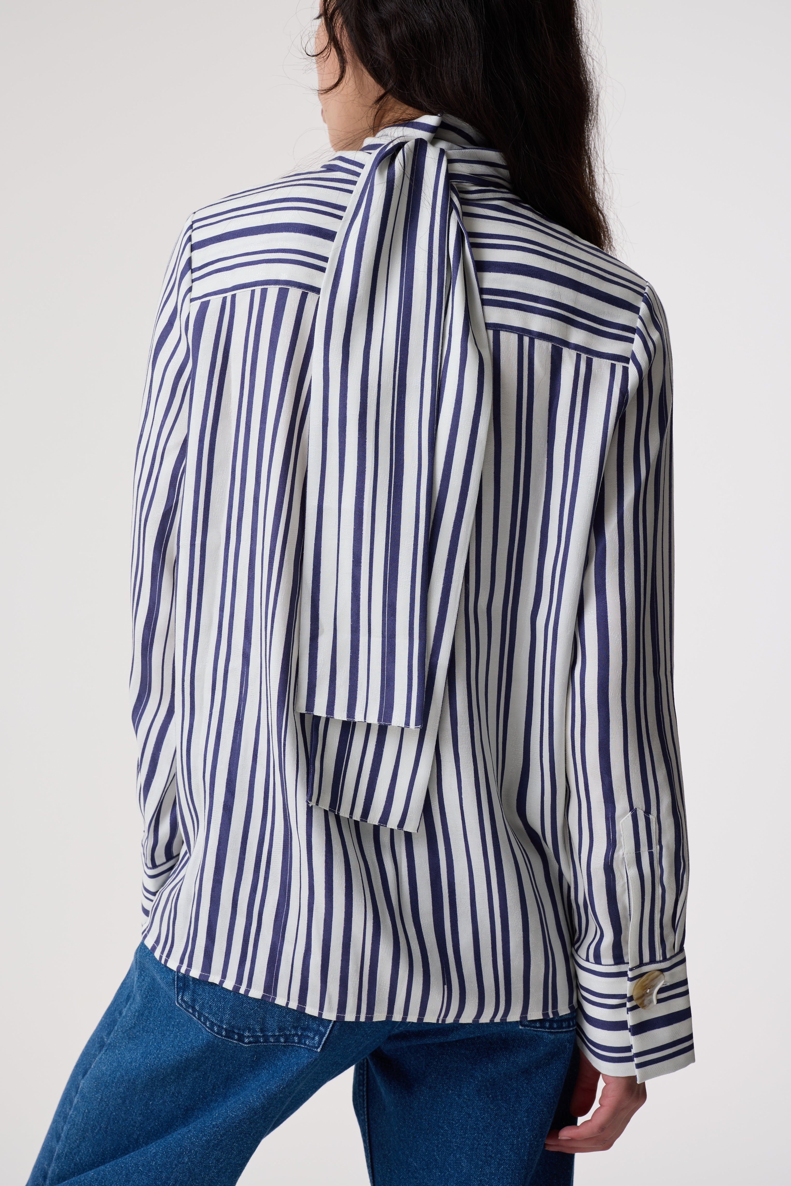 VIOLA NAVY IRREGULAR PRINT BLOUSE