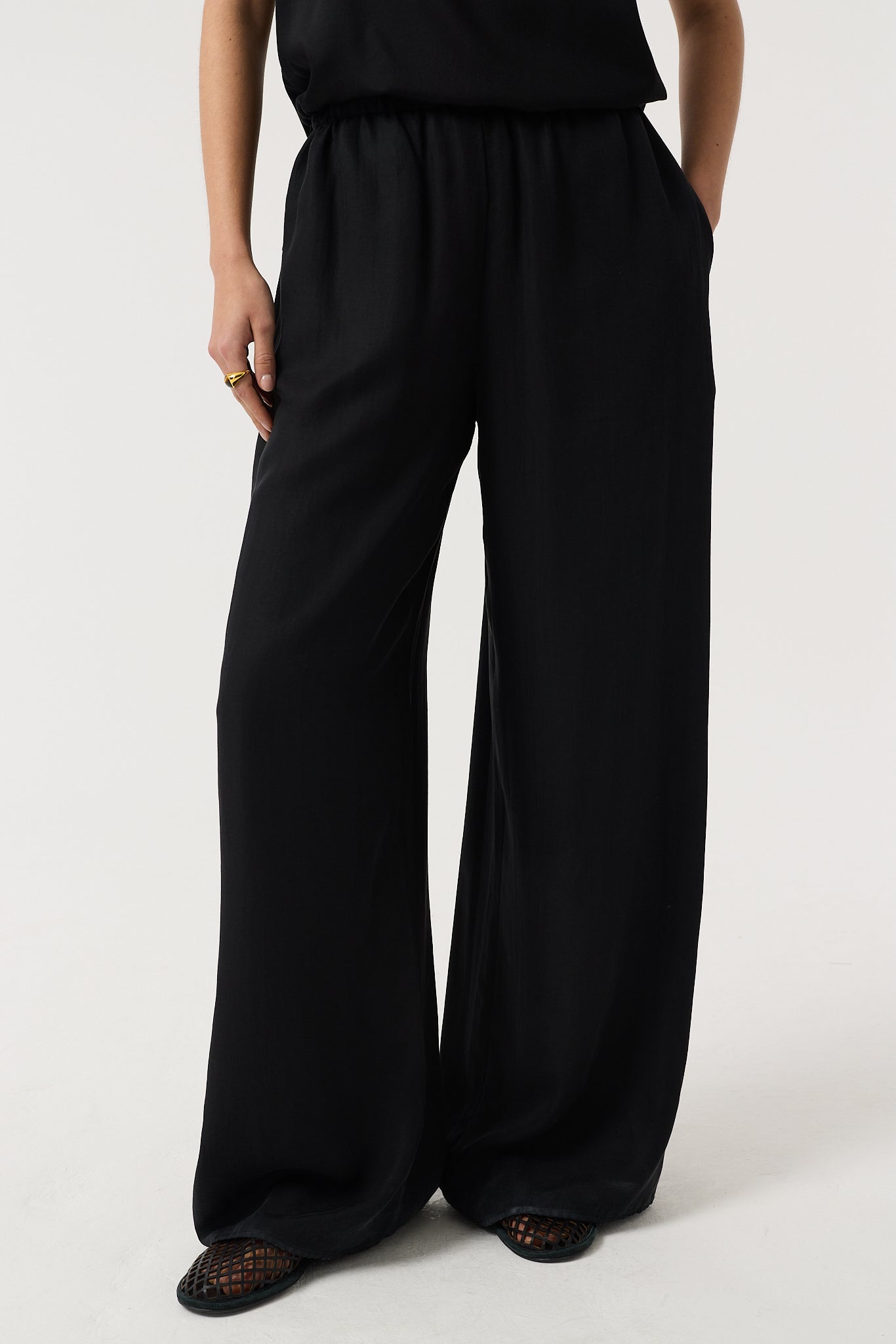 TEAGAN BLACK TROUSERS