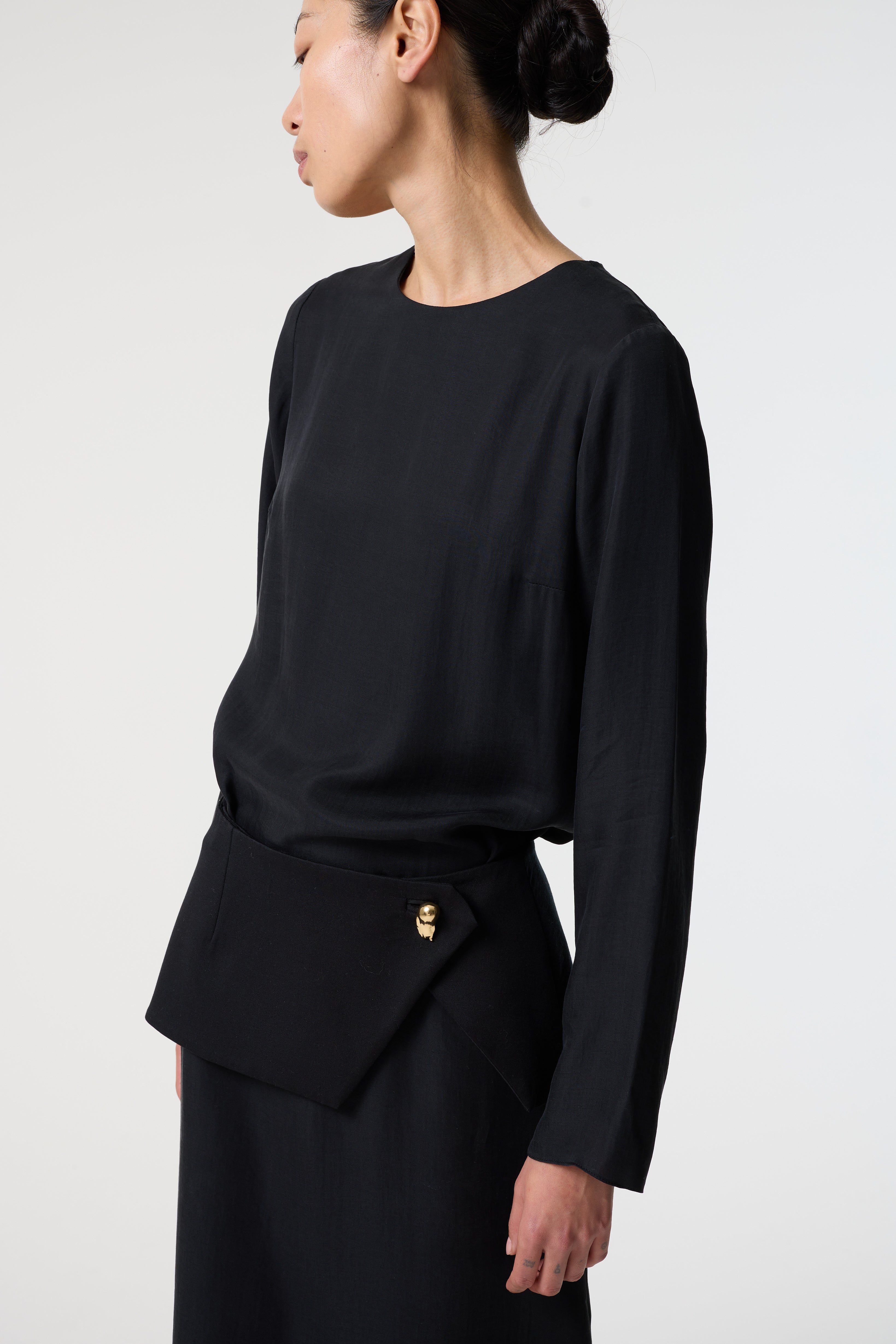 MAYA BLACK DRESS WITH PEPLUM BELT