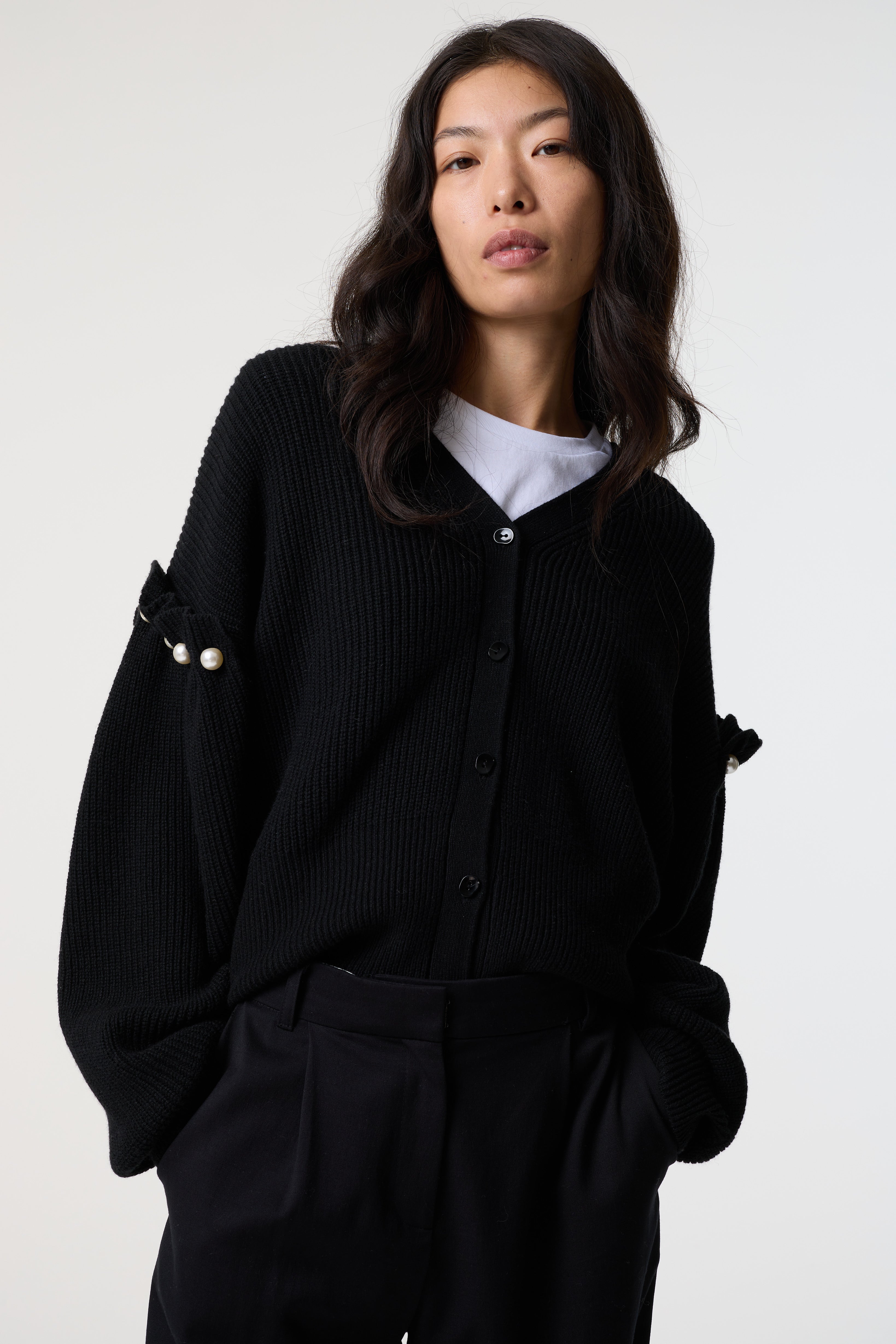 ZELIA BLACK CARDIGAN