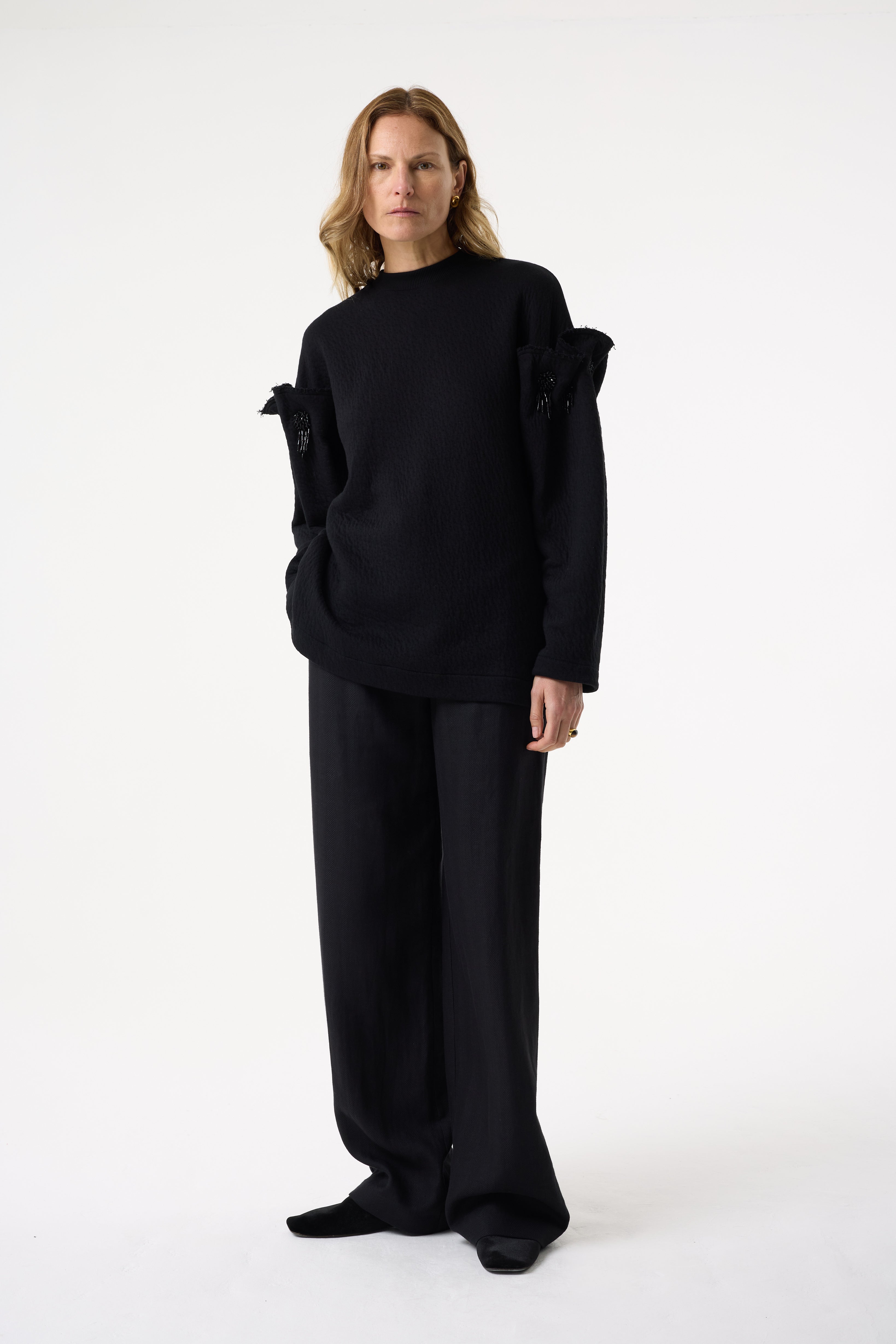 AYLIN BLACK SWEATSHIRT