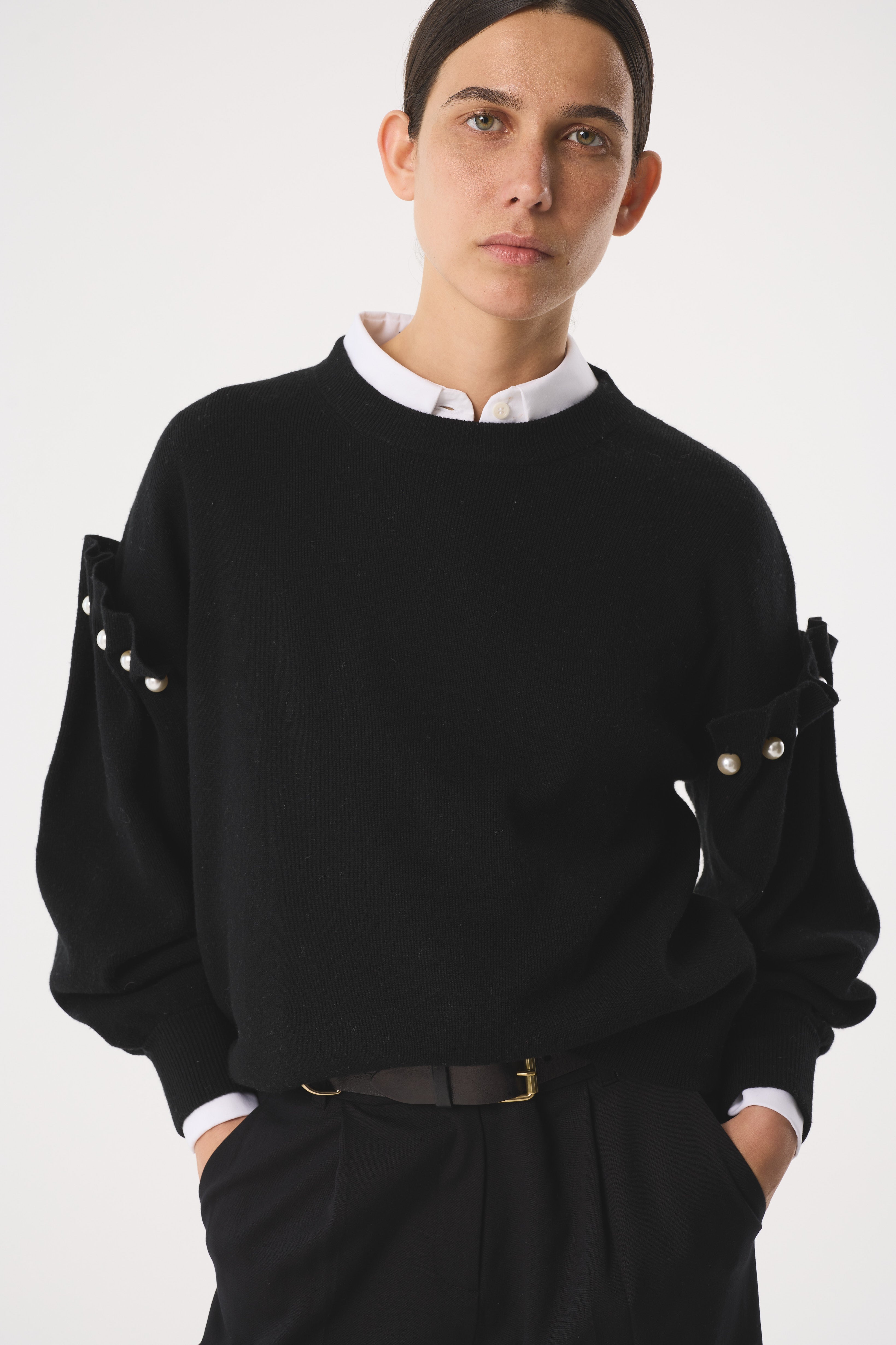 YUKI BLACK JUMPER