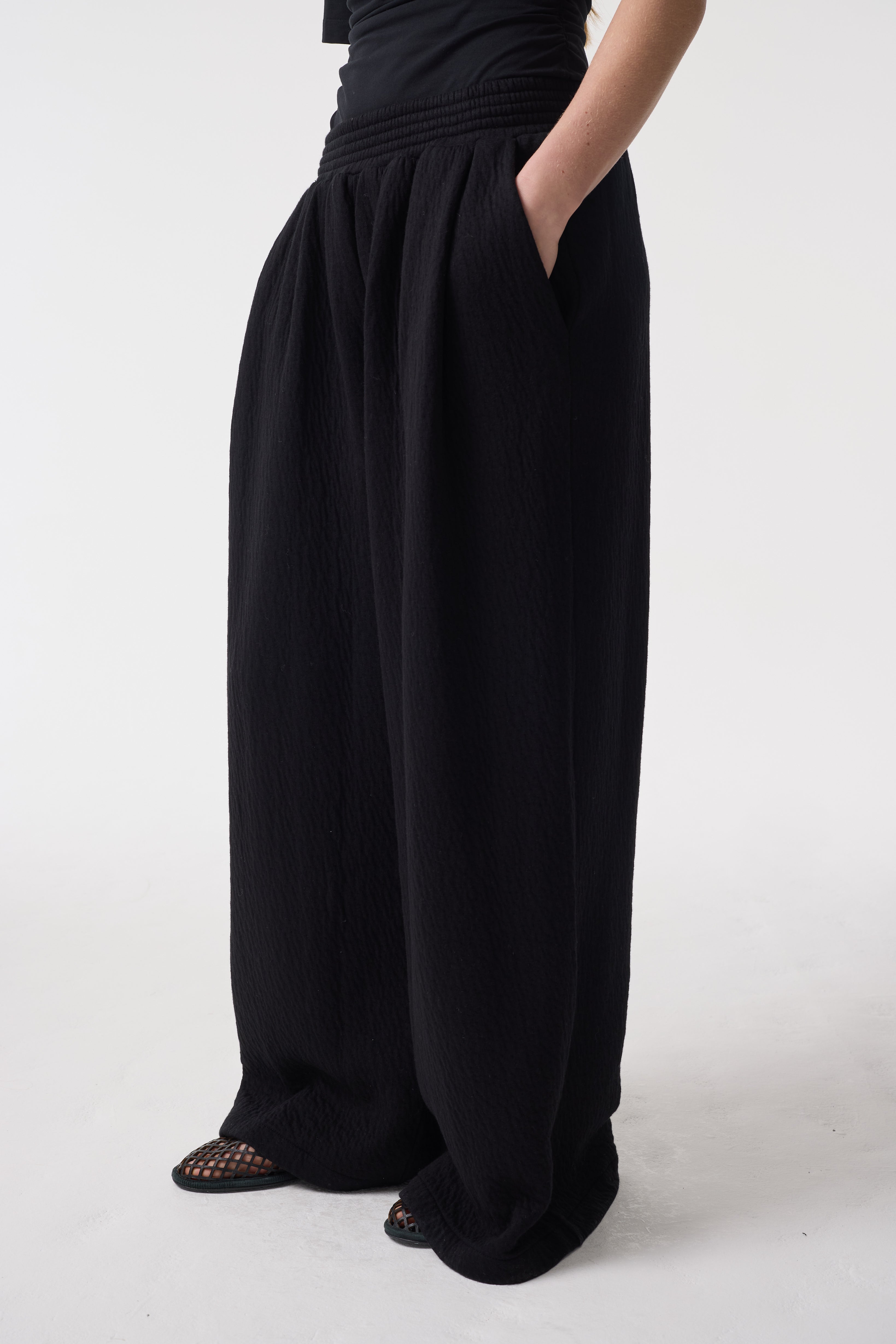 SAVANE BLACK TROUSERS