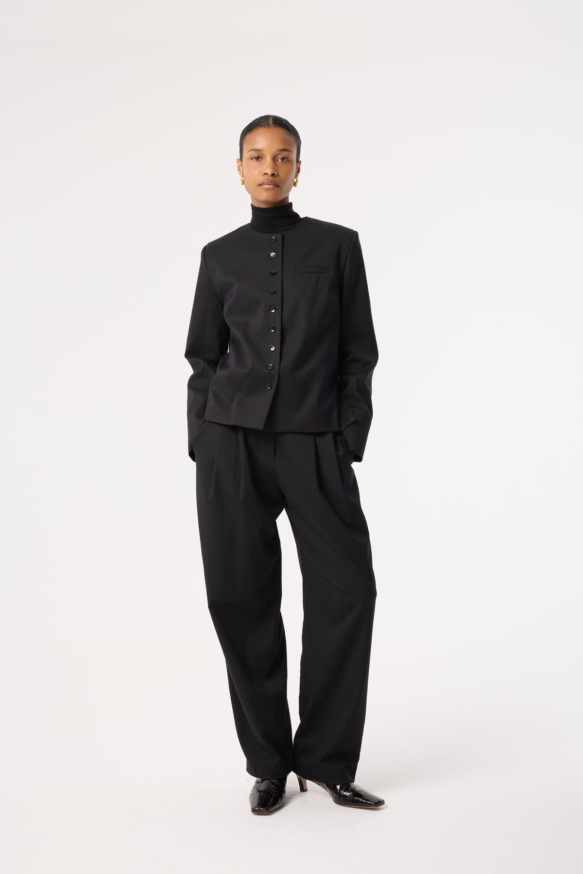 LYDIA BLACK JACKET