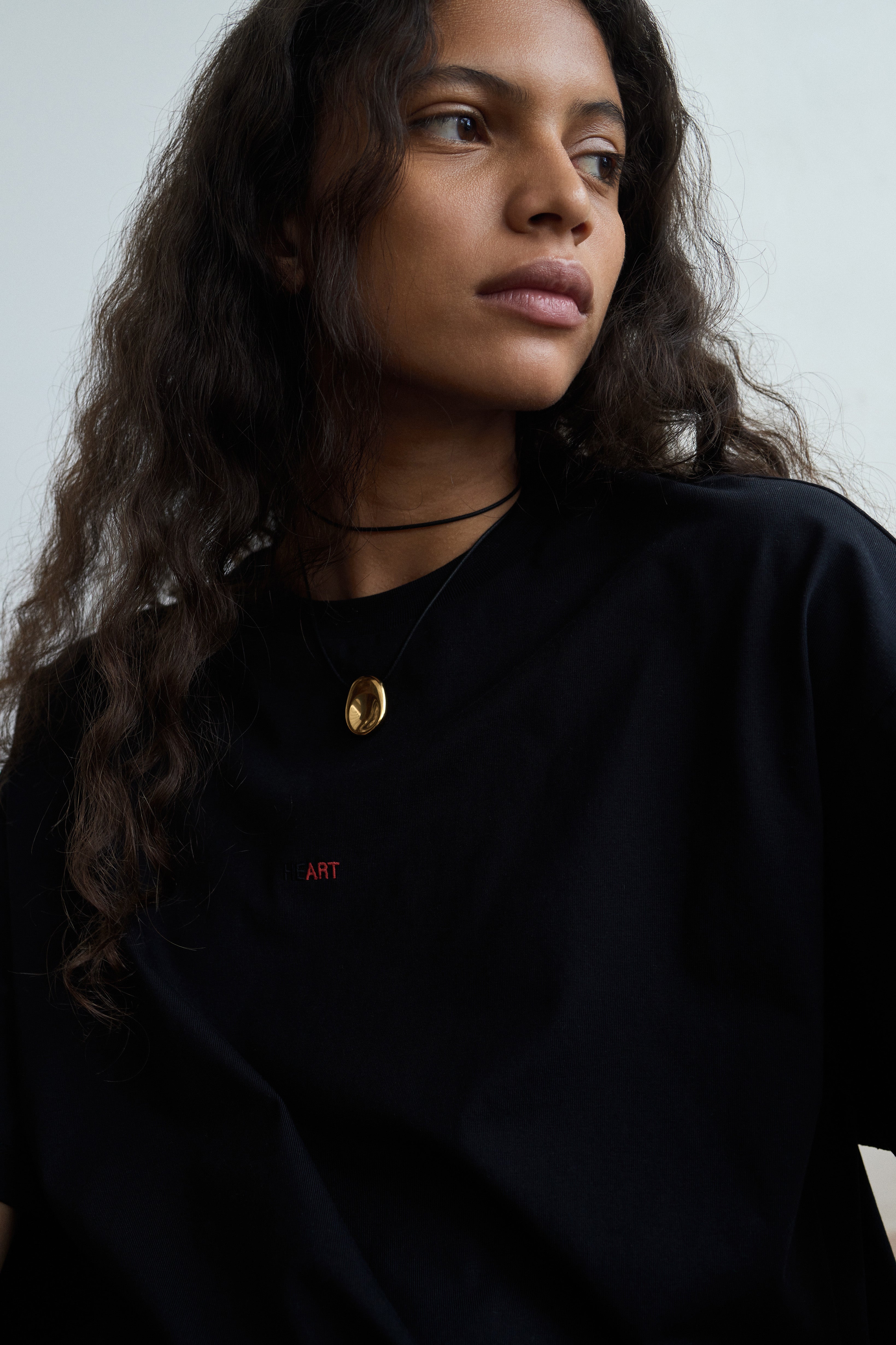 LUCY 'HEART' BLACK T-SHIRT