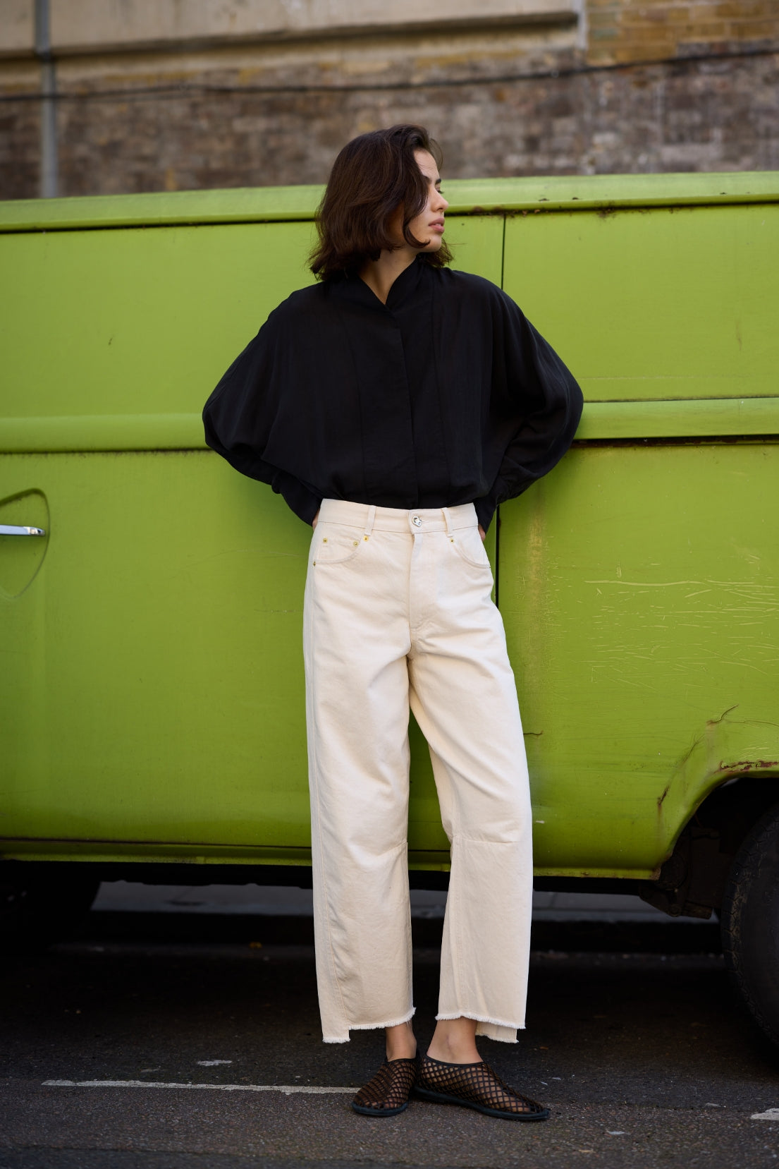 BLAKE ECRU BARREL JEANS